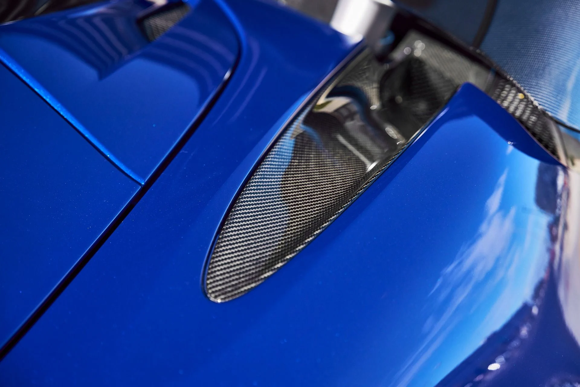 mph010_1838645693_Used_2020_Mc_Laren_720_S_Performance_1771292540_3cd21edc4f