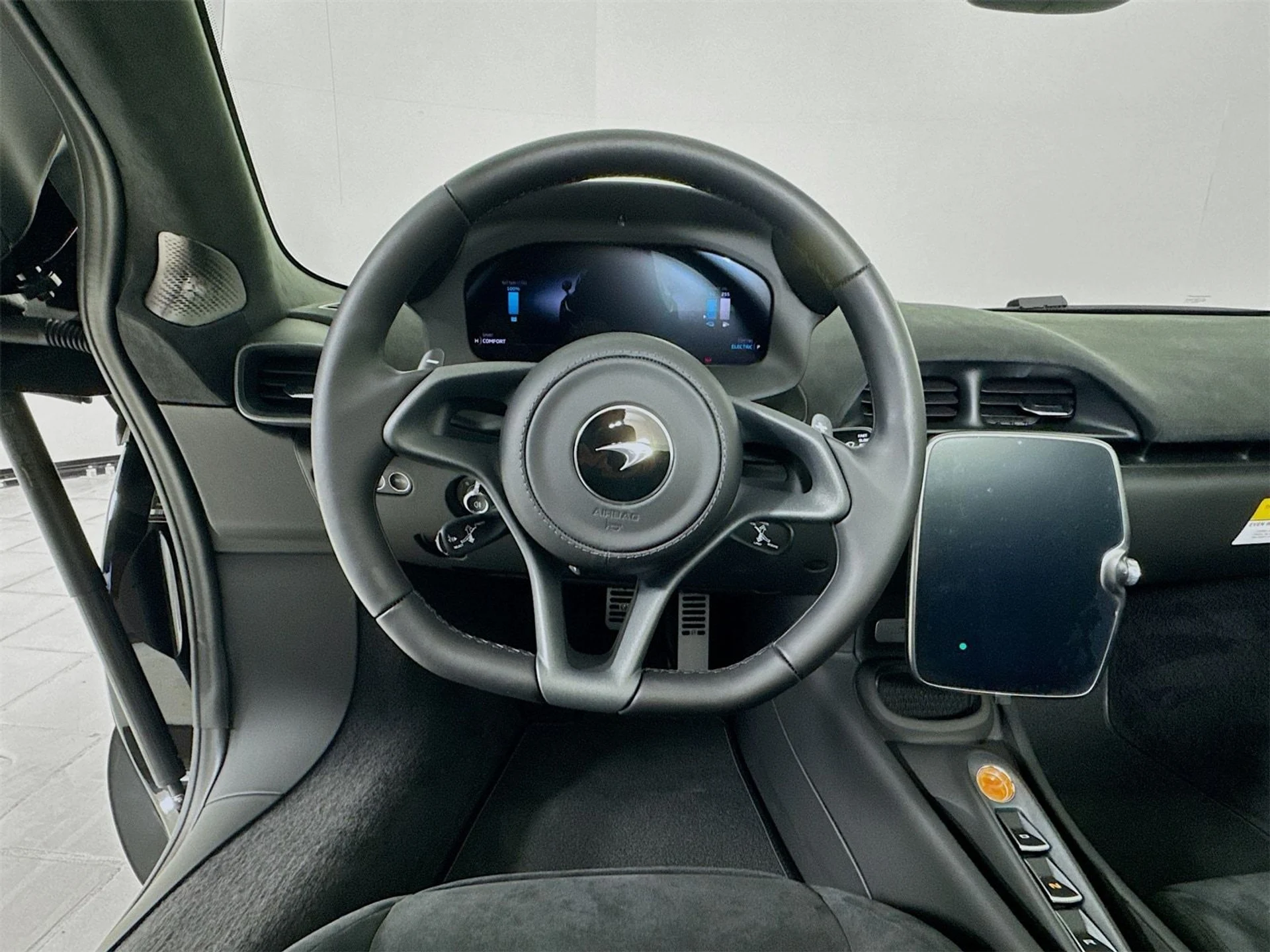 mph010_1838981896_4b4d7aea7f461ef9d3eaea62fffa9551x_990f0a5db6