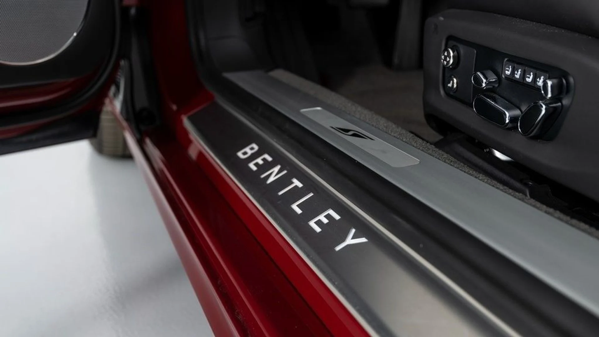 mph010_1846854745_e5221bb947c1f990678f6adacdd19be1x_ef67a3745c