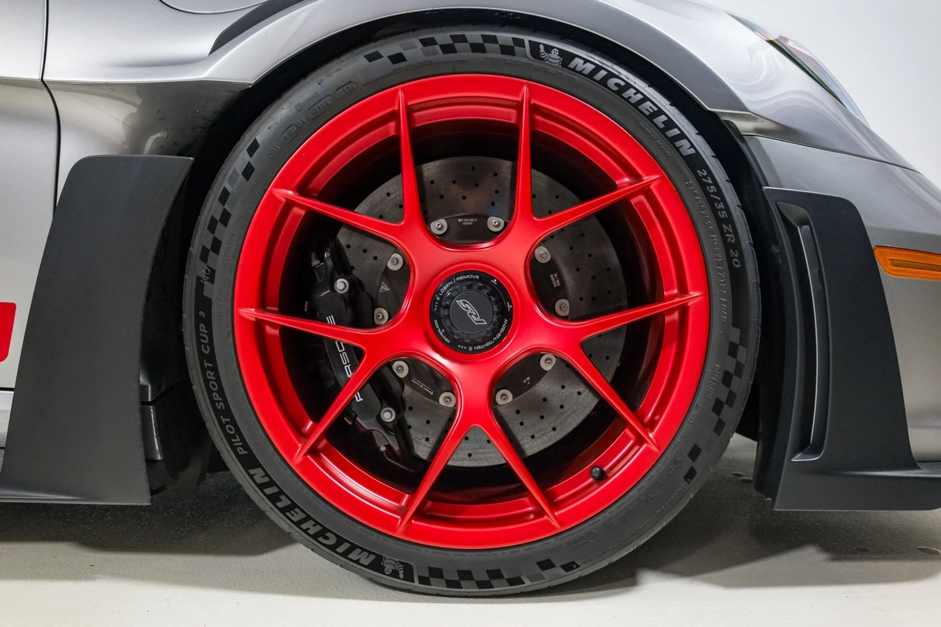 mph010_1864745951_ce499c2fc5e245a9a431d2fc8c125c3f_610321a57c