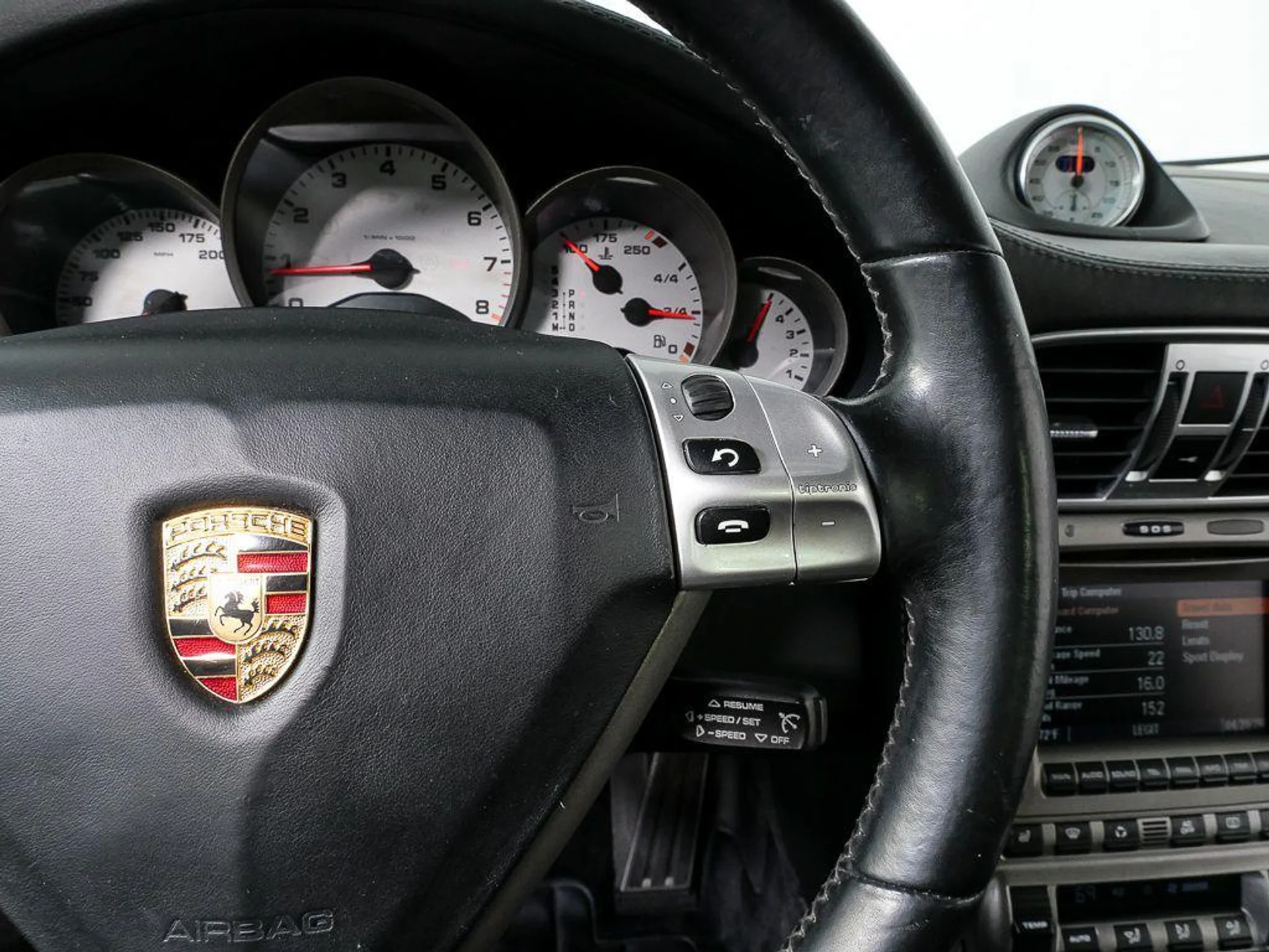 mph010_1865402318_hp_H7_S_Qy2_Dup_BL_Fx_Z_Cb_At_La_Sjotw_34fd18b0b0