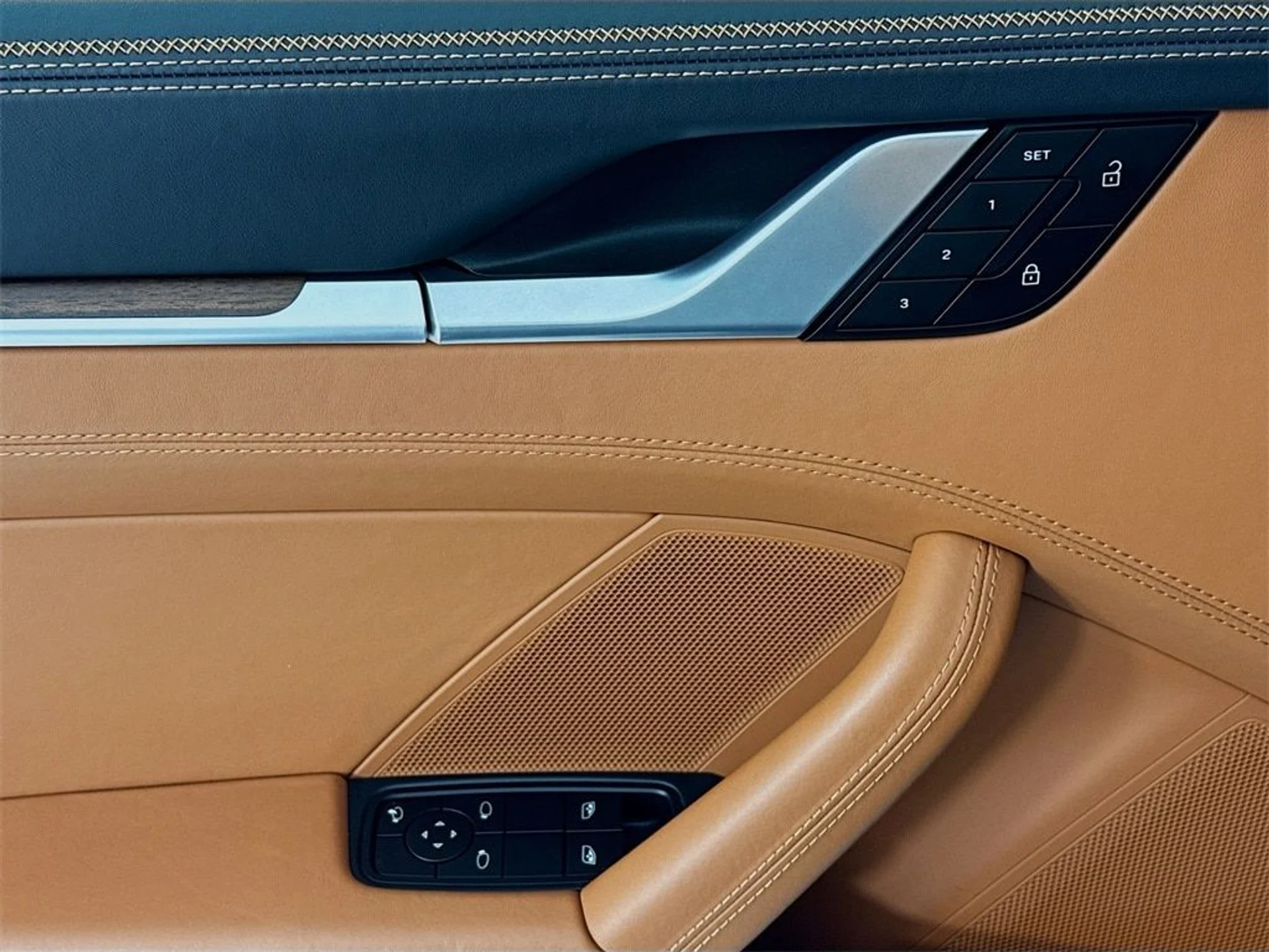 mph010_1873830866_0eedc9d6dc0b098a7b1c716e7a930b19x_92d0bd48bc