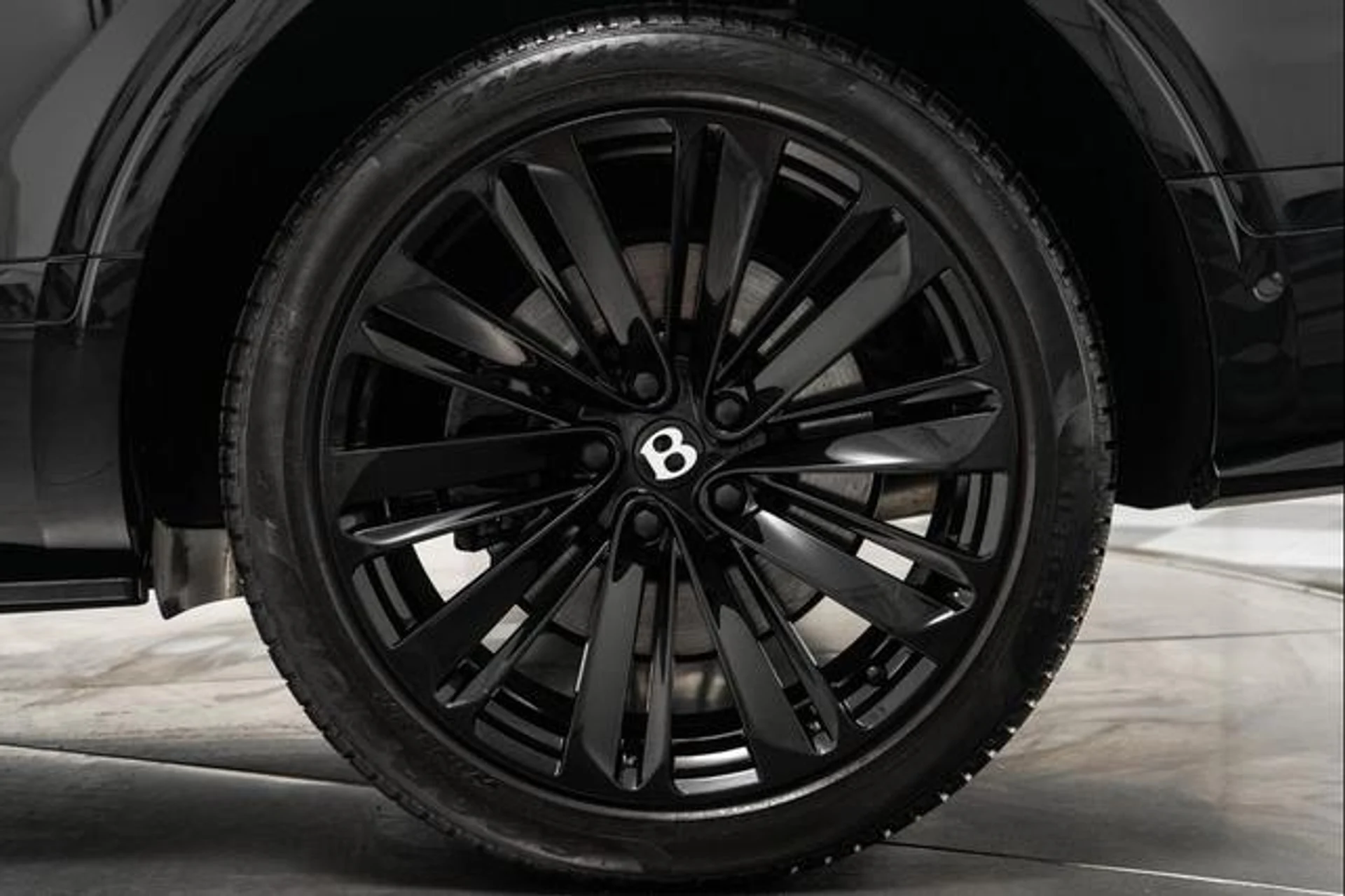 mph010_187898464_0wv_EKAU_82_P1_V5zot_Omyk_Y_Vzo_Lj_Q_0e26fcb76c