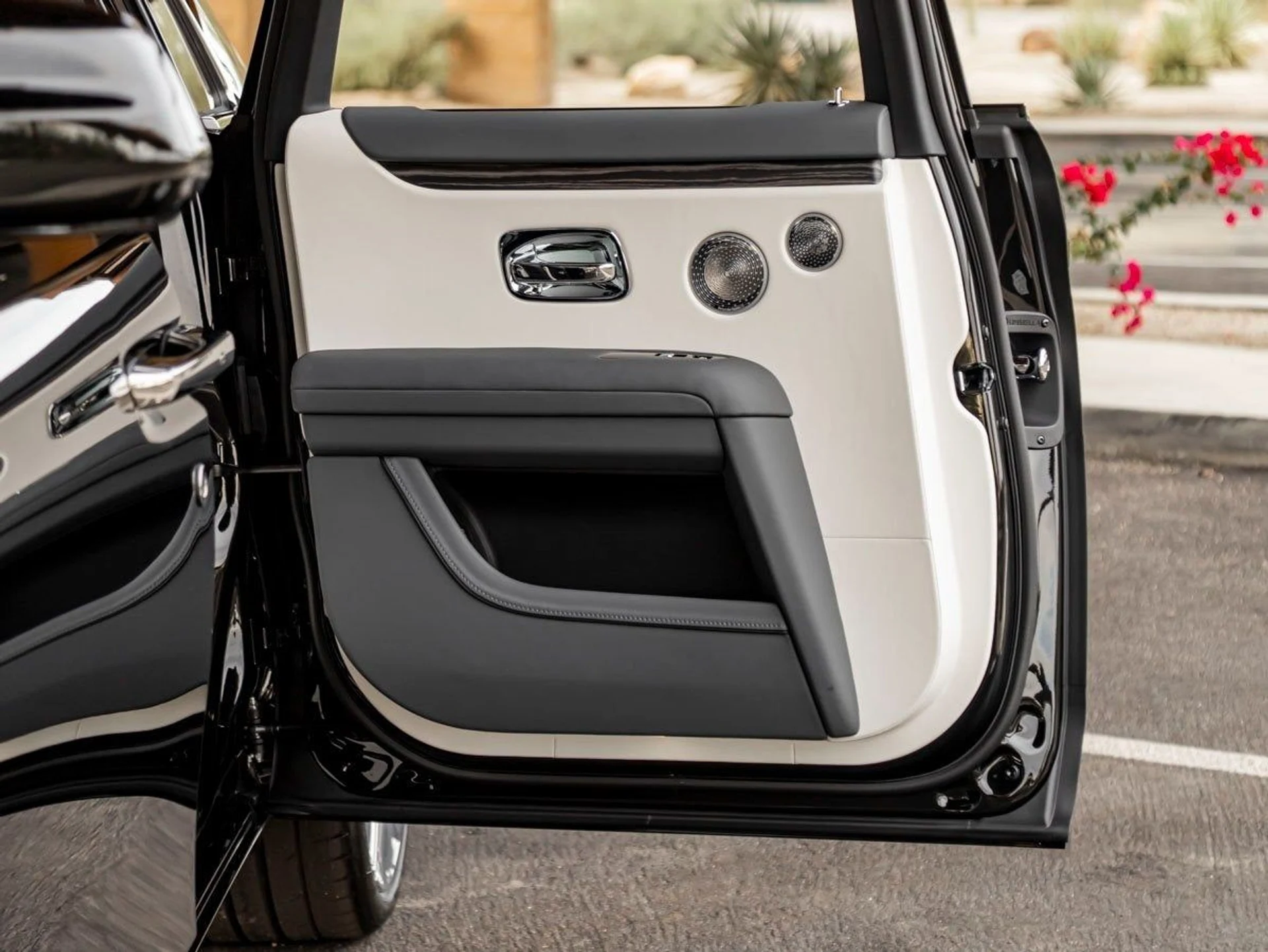 mph010_1879091875_11_edd3aac00b