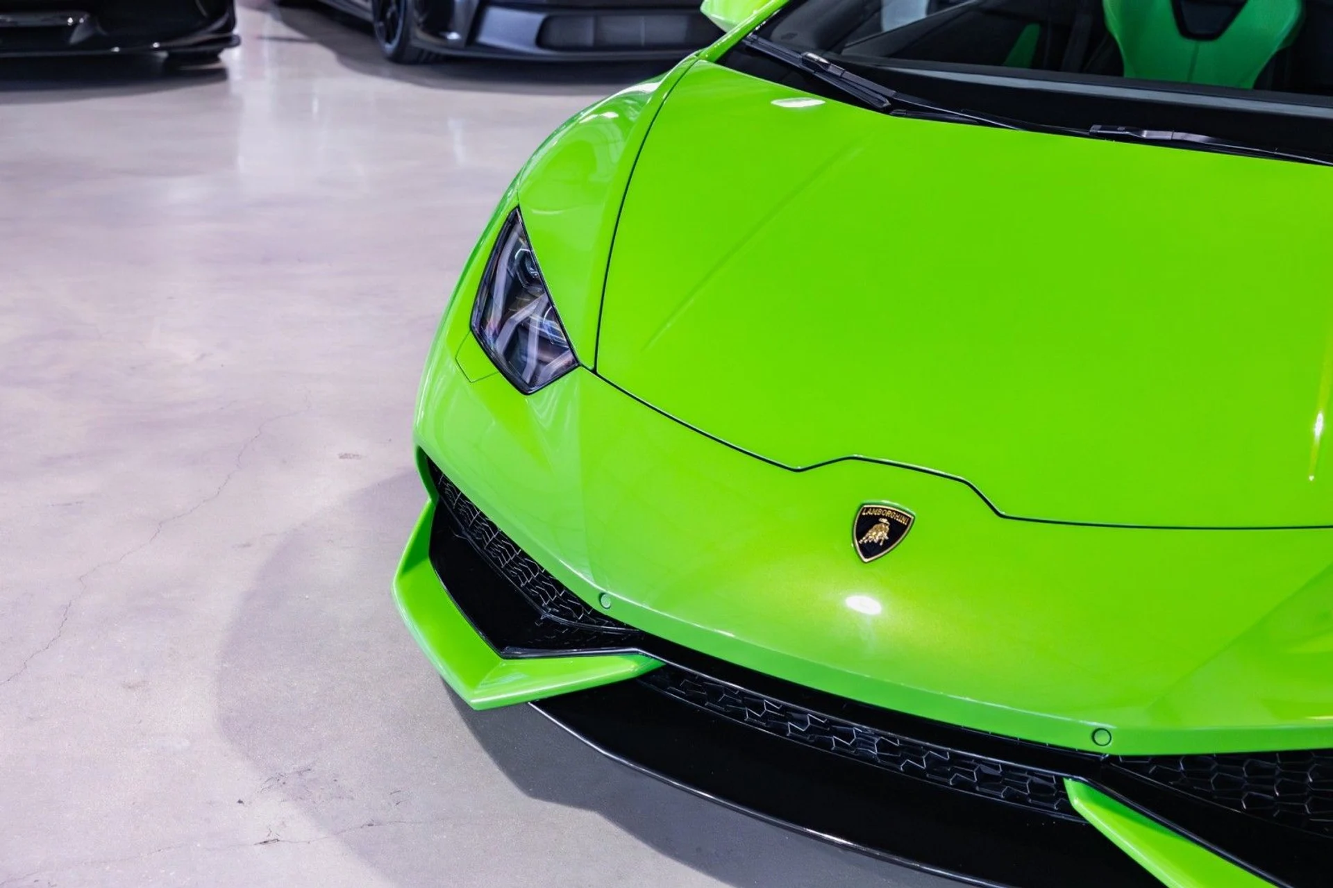 mph010_1887496034_2w_c87ae5f154