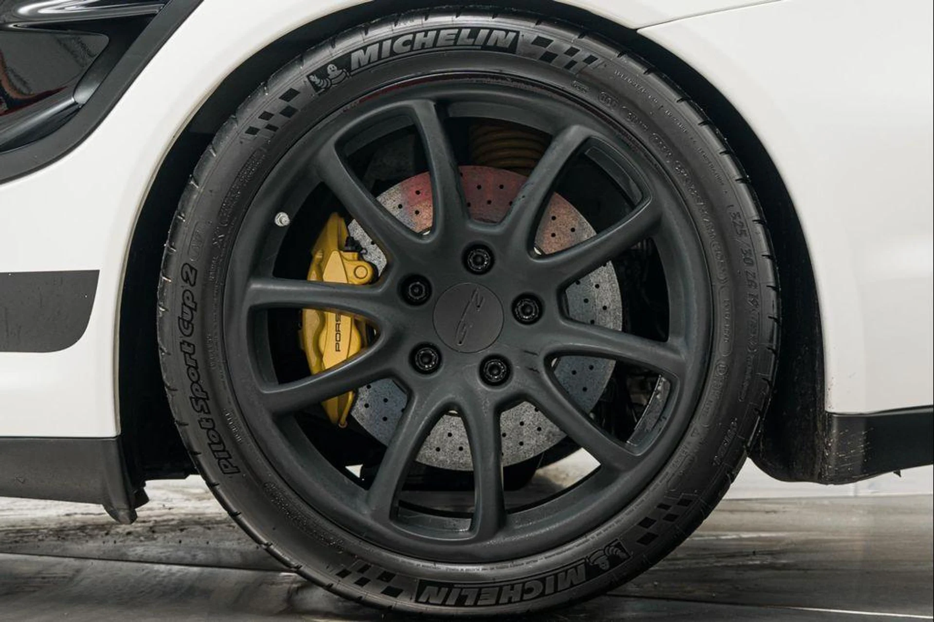 mph010_188975535_DHP_0tec_Fon_FK_3wt_Ll_RIWR_9_Roo50_a4c30f4d13