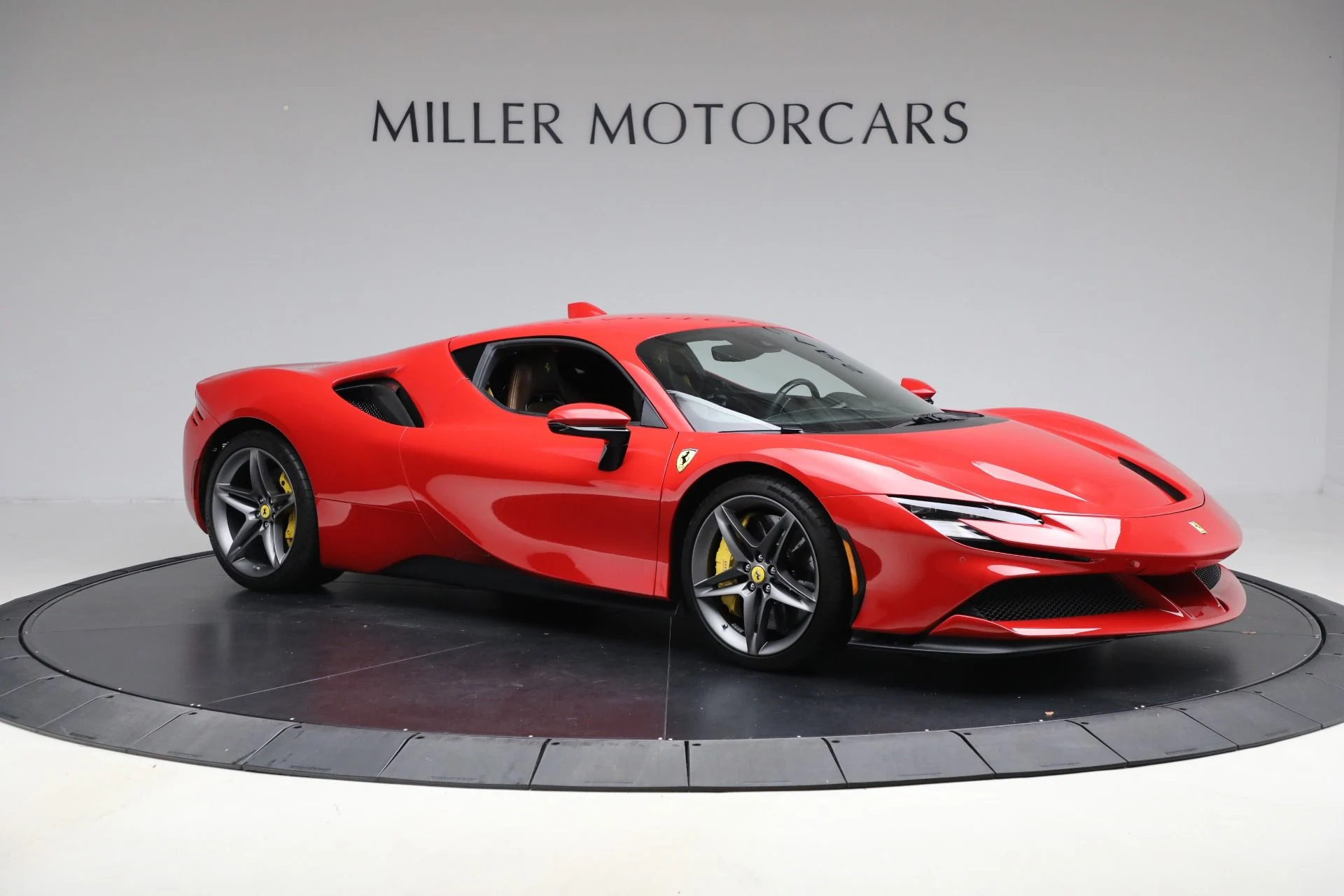 mph010_1893449525_Used_2022_Ferrari_SF_90_Stradale_1761420525_a718f64dcc