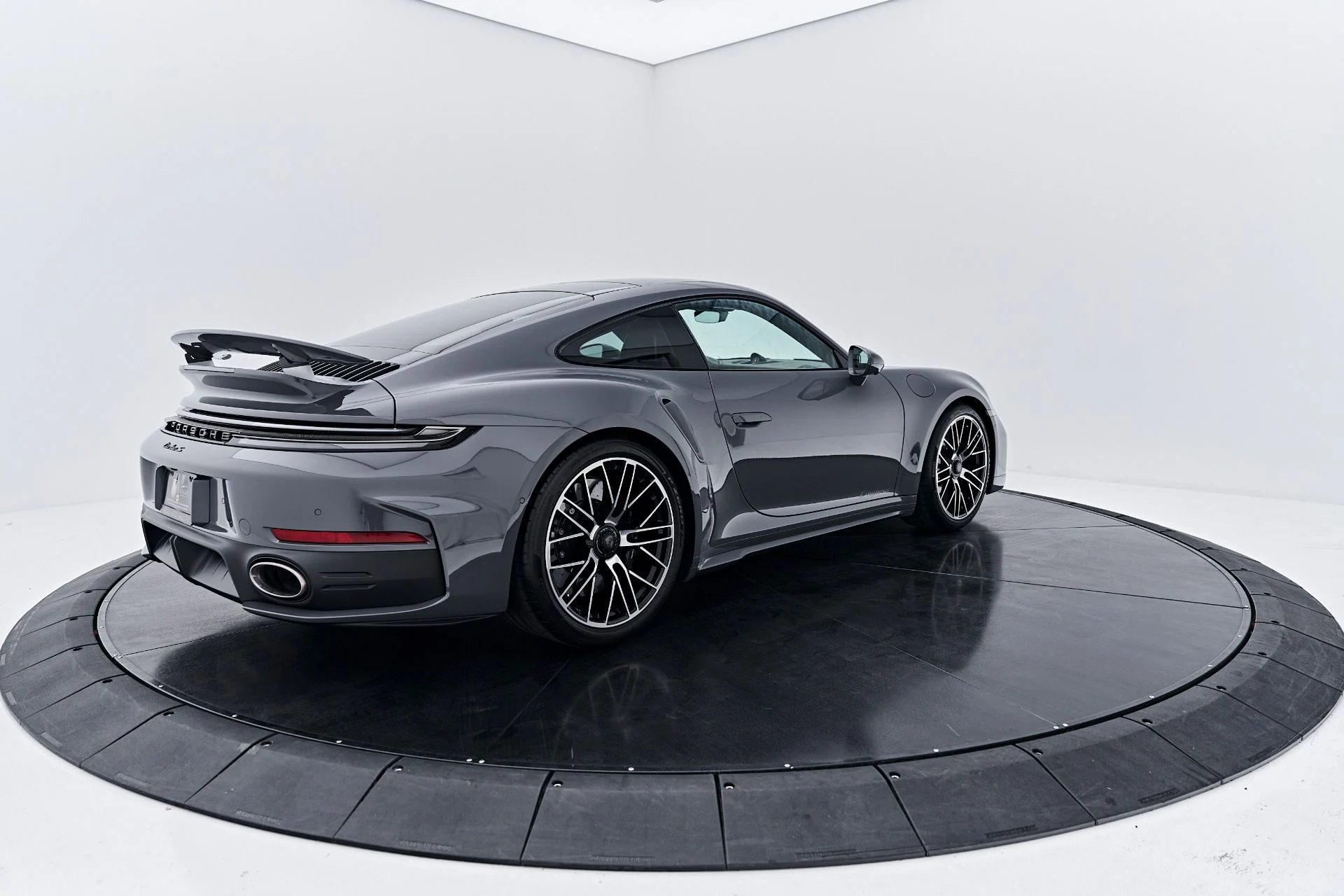 mph010_1895808680_Used_2026_Porsche_911_Turbo_S_1789622217_5ff2a6974b