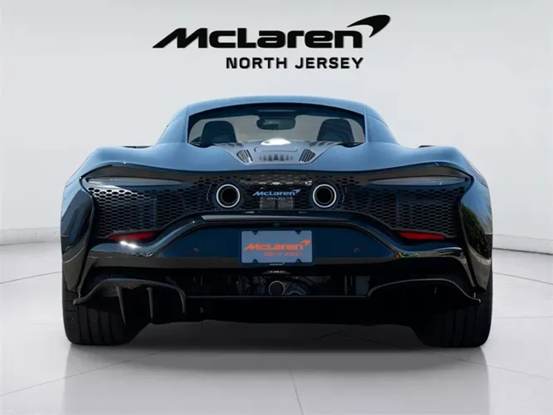 mph010_1900973064_O_Sj_Cn_HE_3j6vq2_Xr_U_med_2e87a3c086