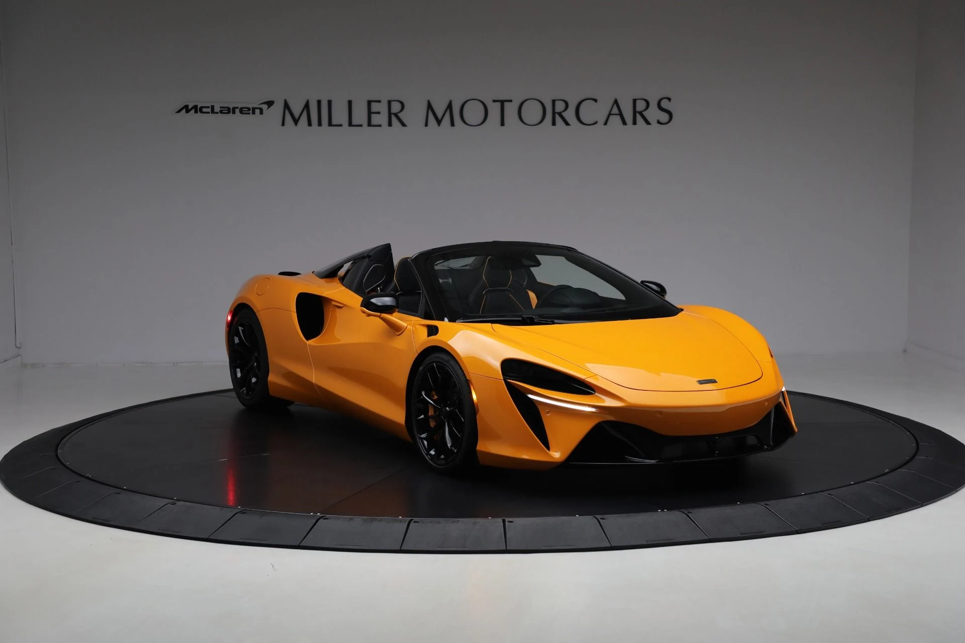 mph010_191051873_New_2026_Mc_Laren_Artura_Spider_Tech_Lux_97e8d699aa