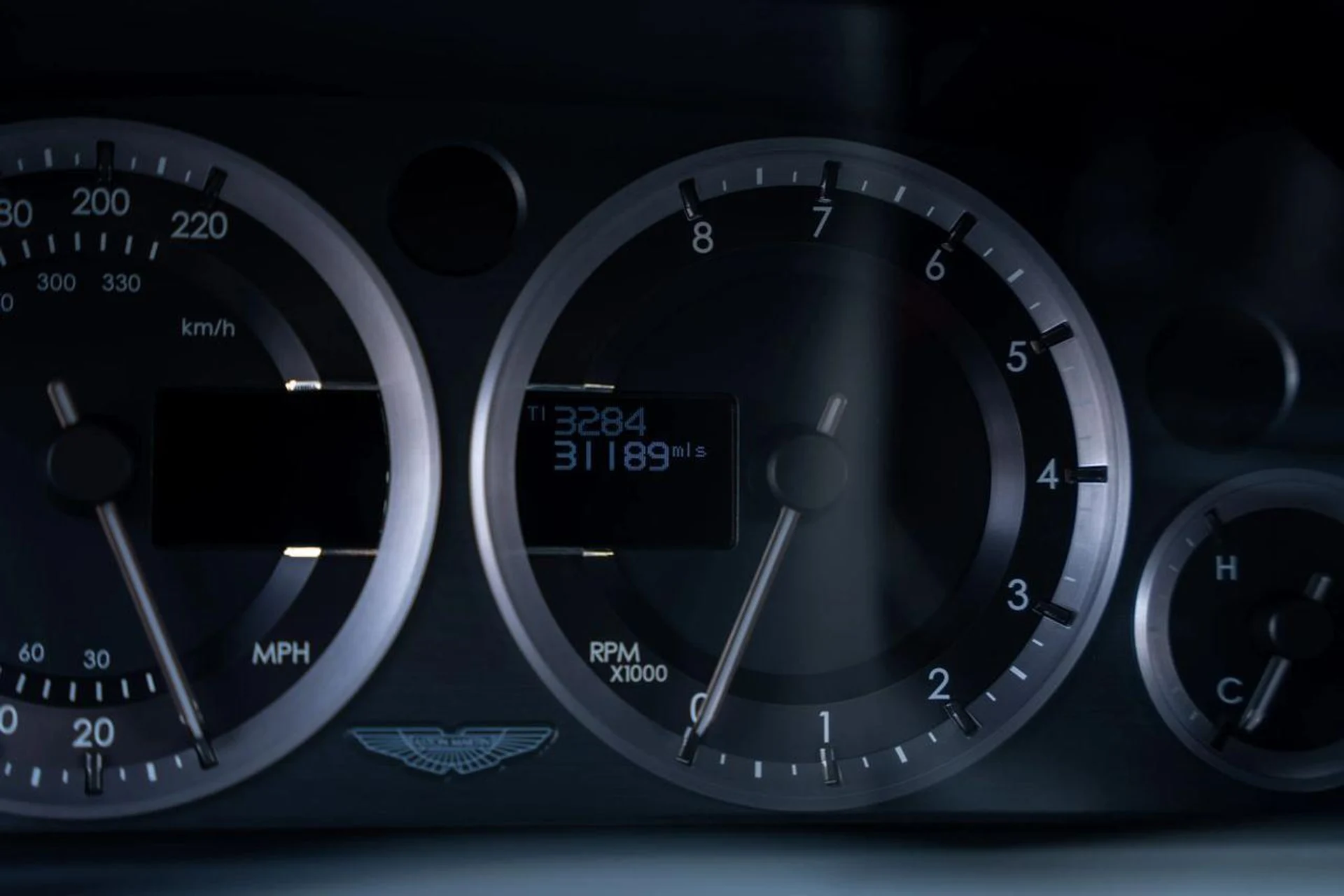 mph010_191981331_b10c2497d0ac95cb18b193eb546e5f72_18ba9dcbd0