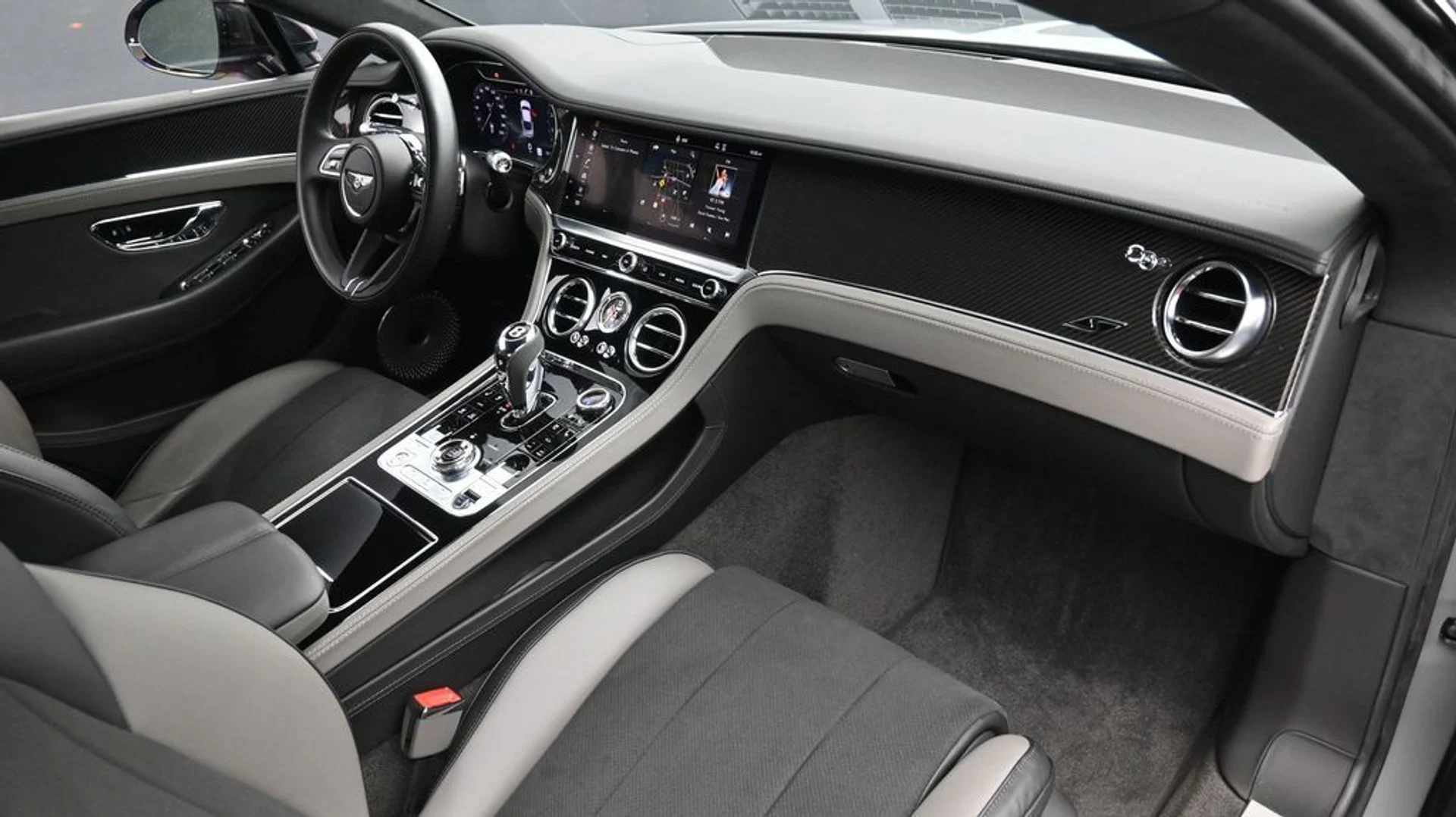 mph010_1939655503_1b1564c669909a32eab4cf93922a1bd3x_7ed32d4105