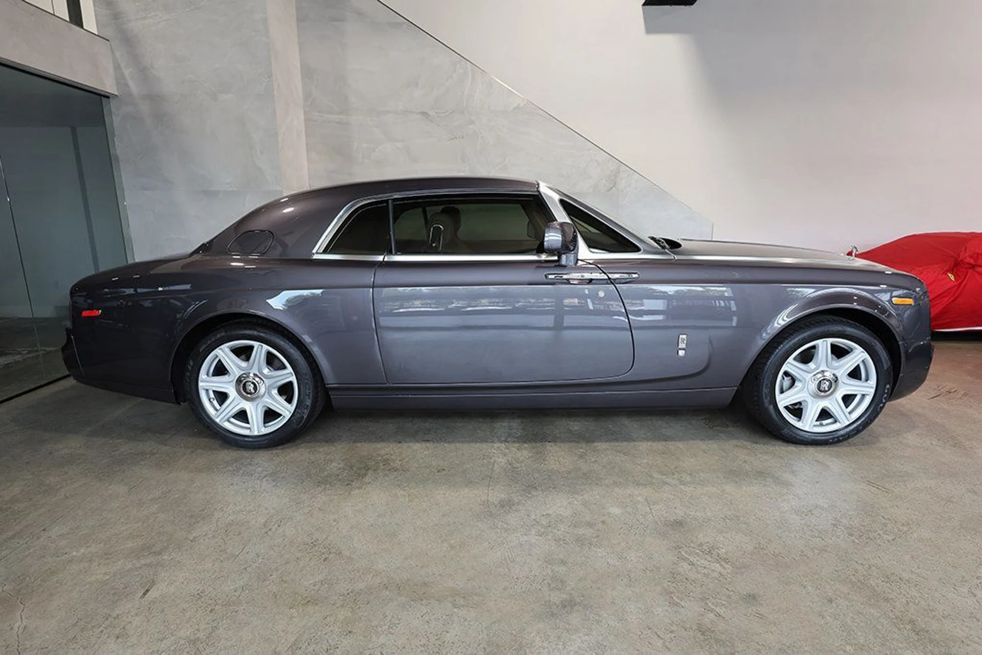mph010_1944791987_used_2010_rolls_royce_phantom_coupe_2drcoupe_9689_23022670_11_1024_a772b43eff