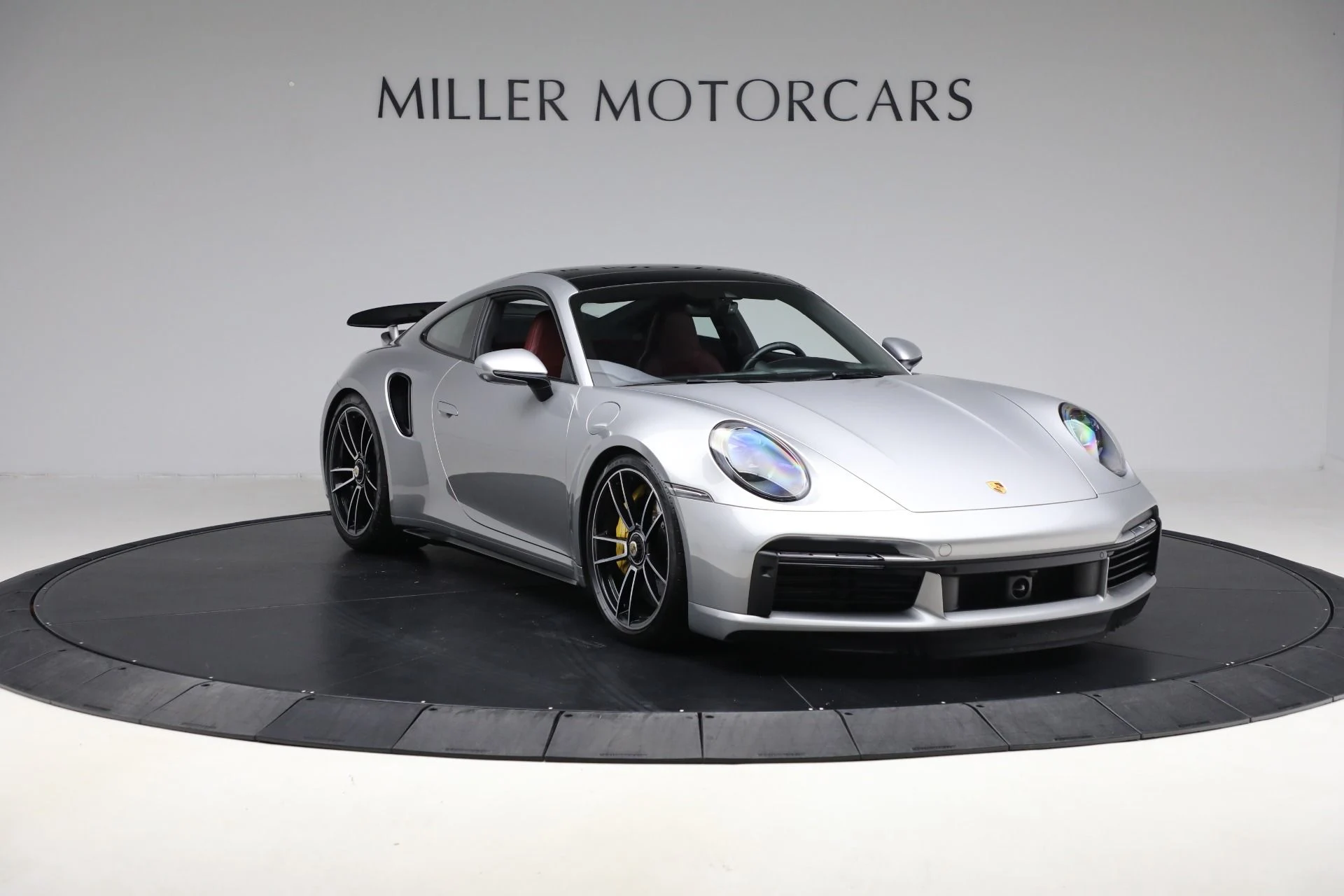 mph010_1955938852_Used_2021_Porsche_911_Turbo_S_1760565433_05d9eca12e