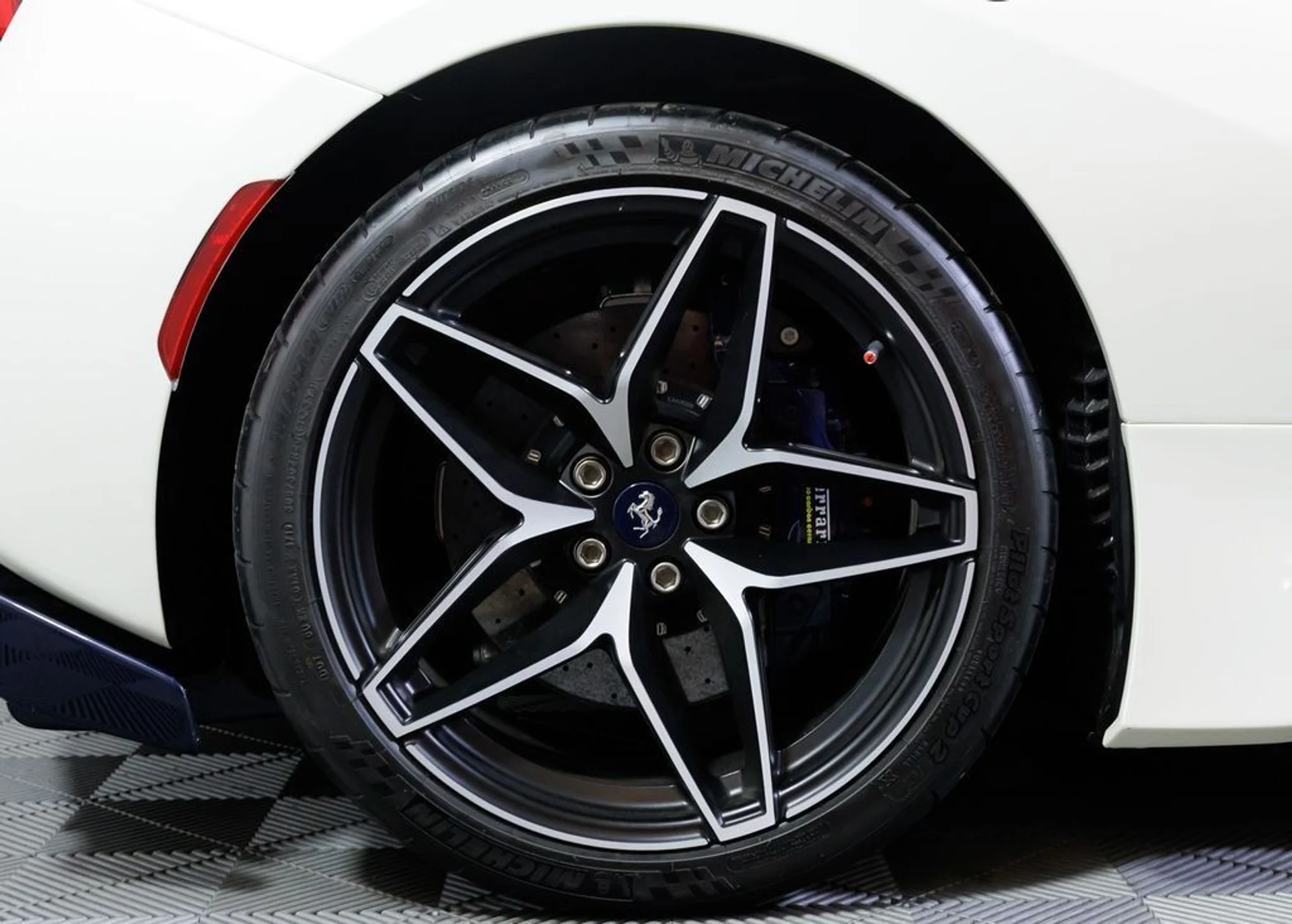 mph010_1957614580_340ff400f400a472f7c5316aa1cc7481_5a70bc99da