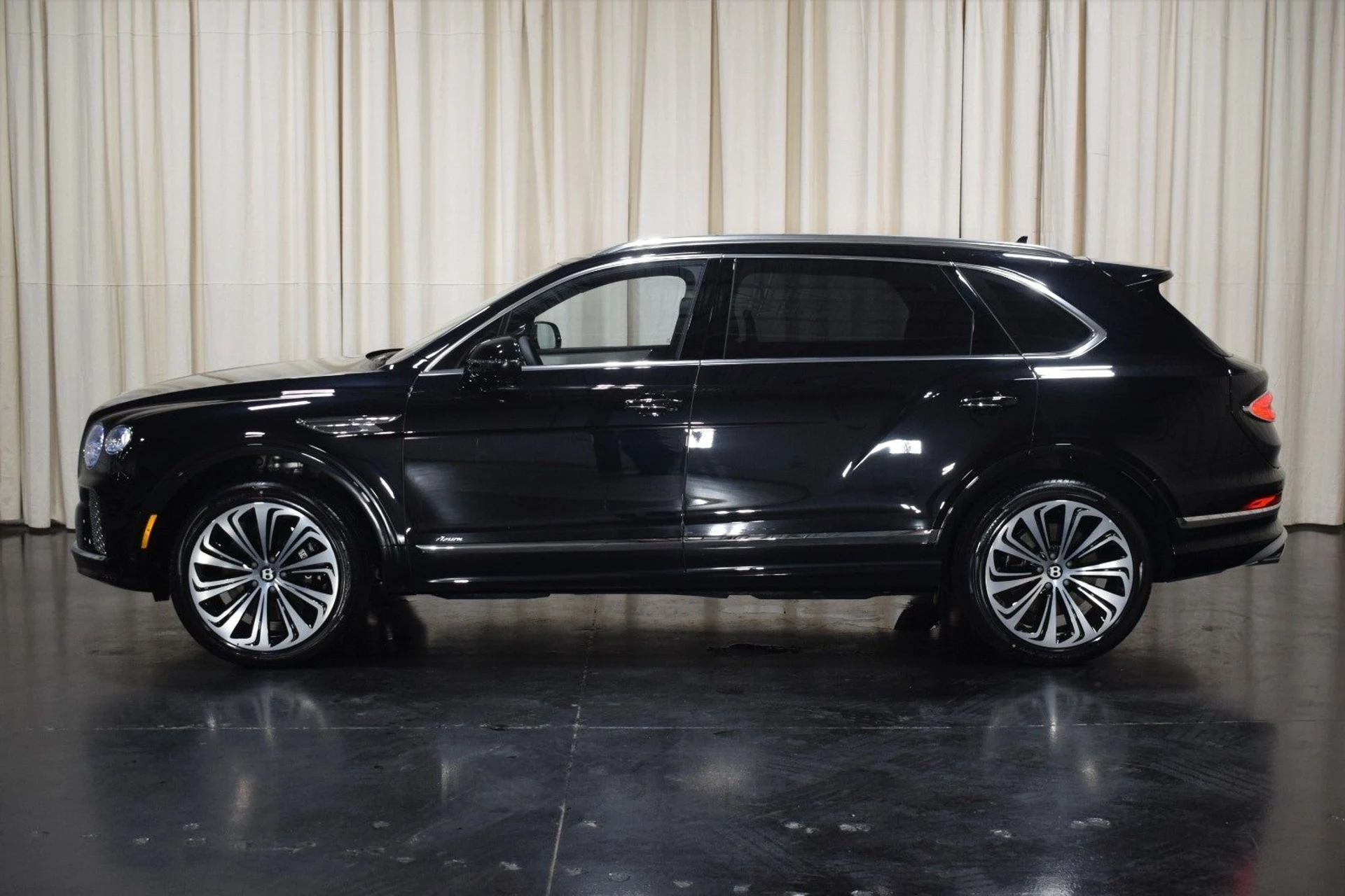 mph010_1962163479_ca6e498a65aedb4d472a761bd1c3f9c1x_2af1673d70