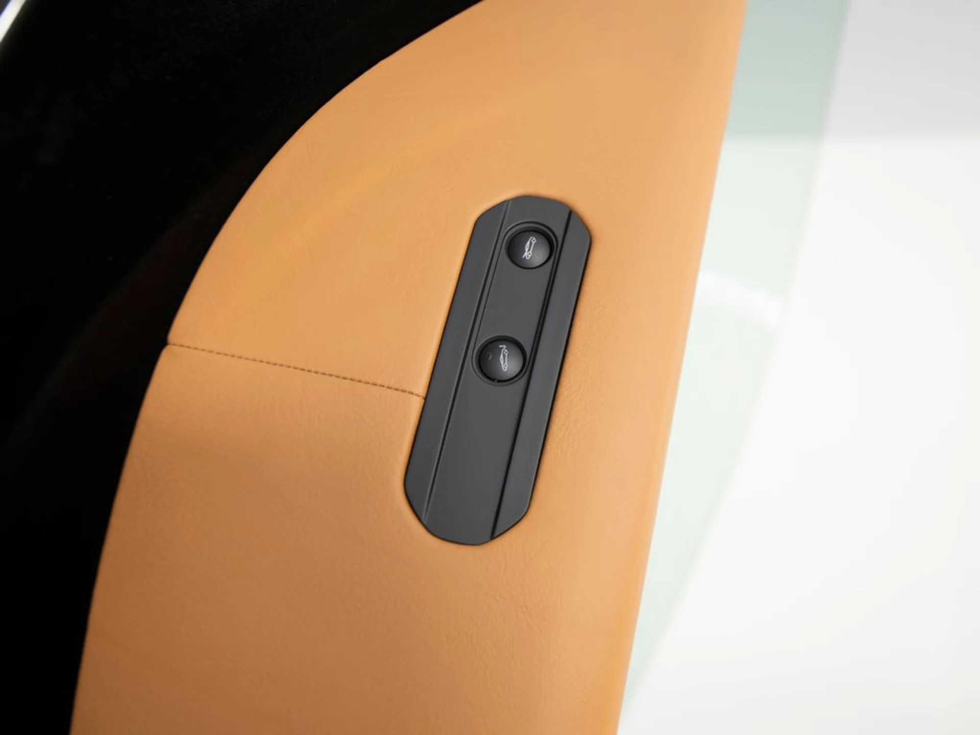 mph010_1962596557_8607b59c5c7866d7cbd6af73bb7f8ba1x_b823d84625