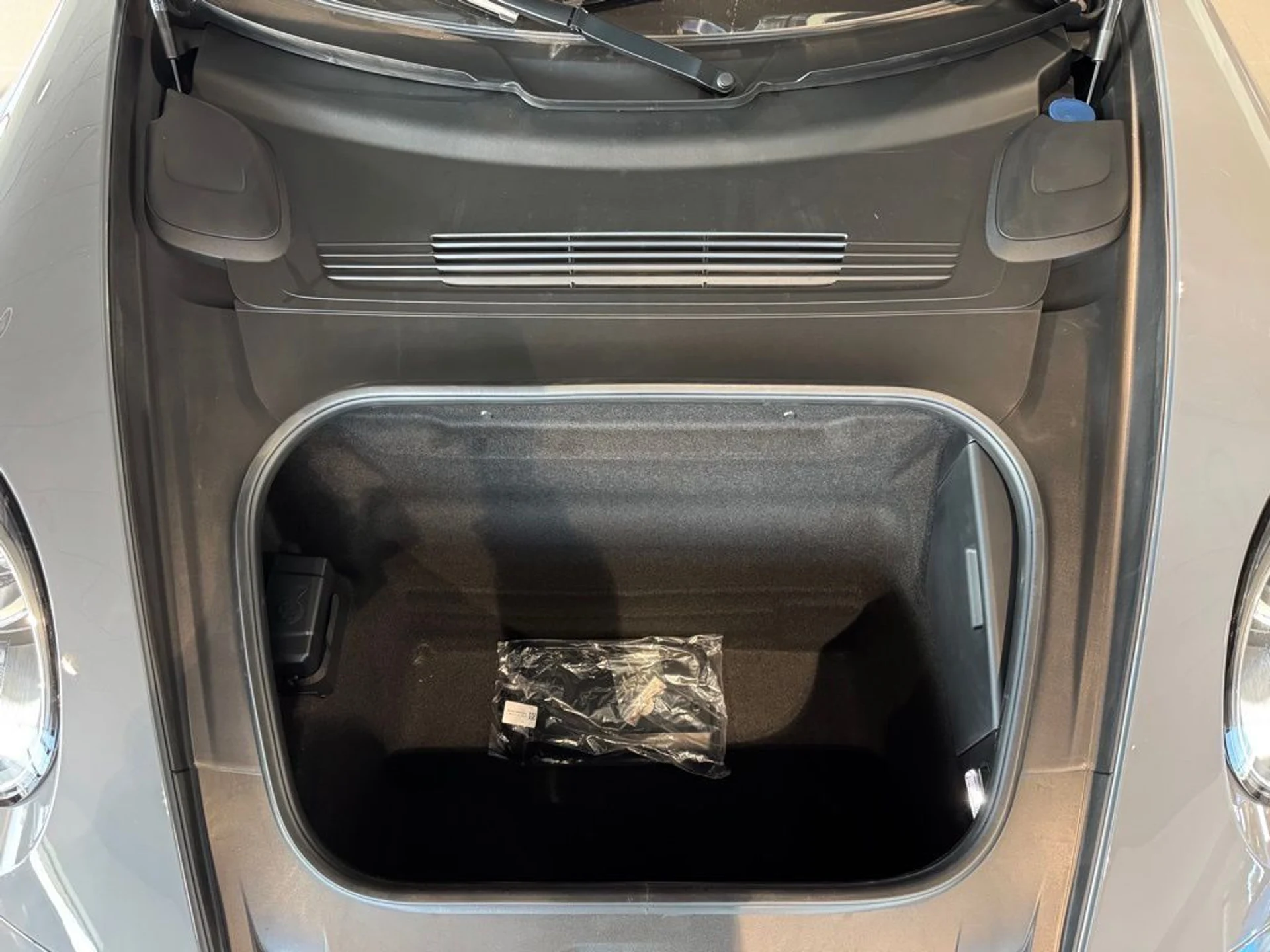 mph010_1962934095_d32396509989537494f850d0f104ea41_216c9e2706