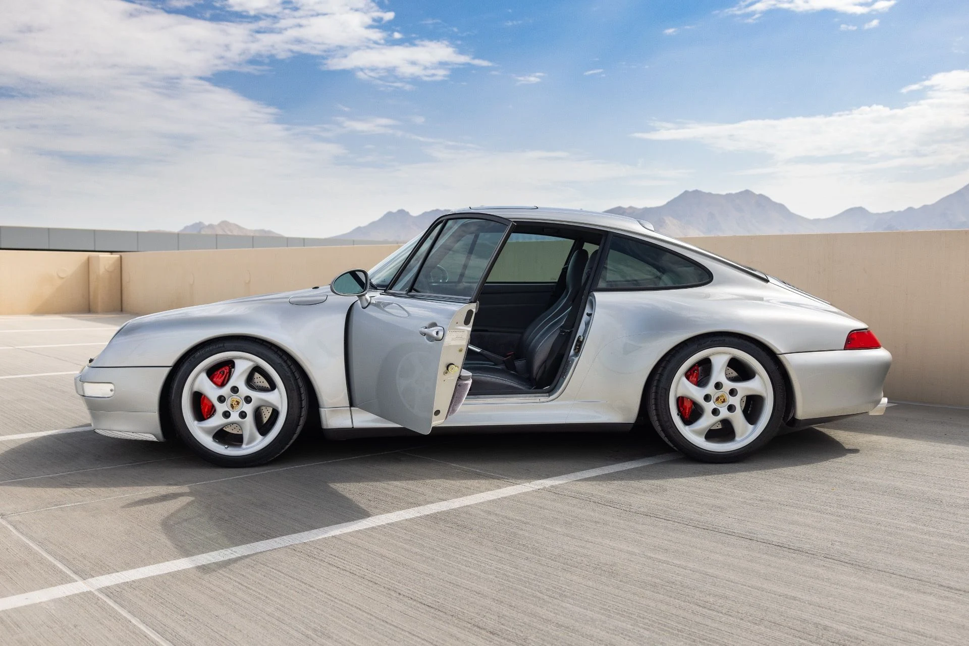 mph010_1963171853_Used_1997_Porsche_911_Carrera_4_S_1785969104_a8fb18f2ba