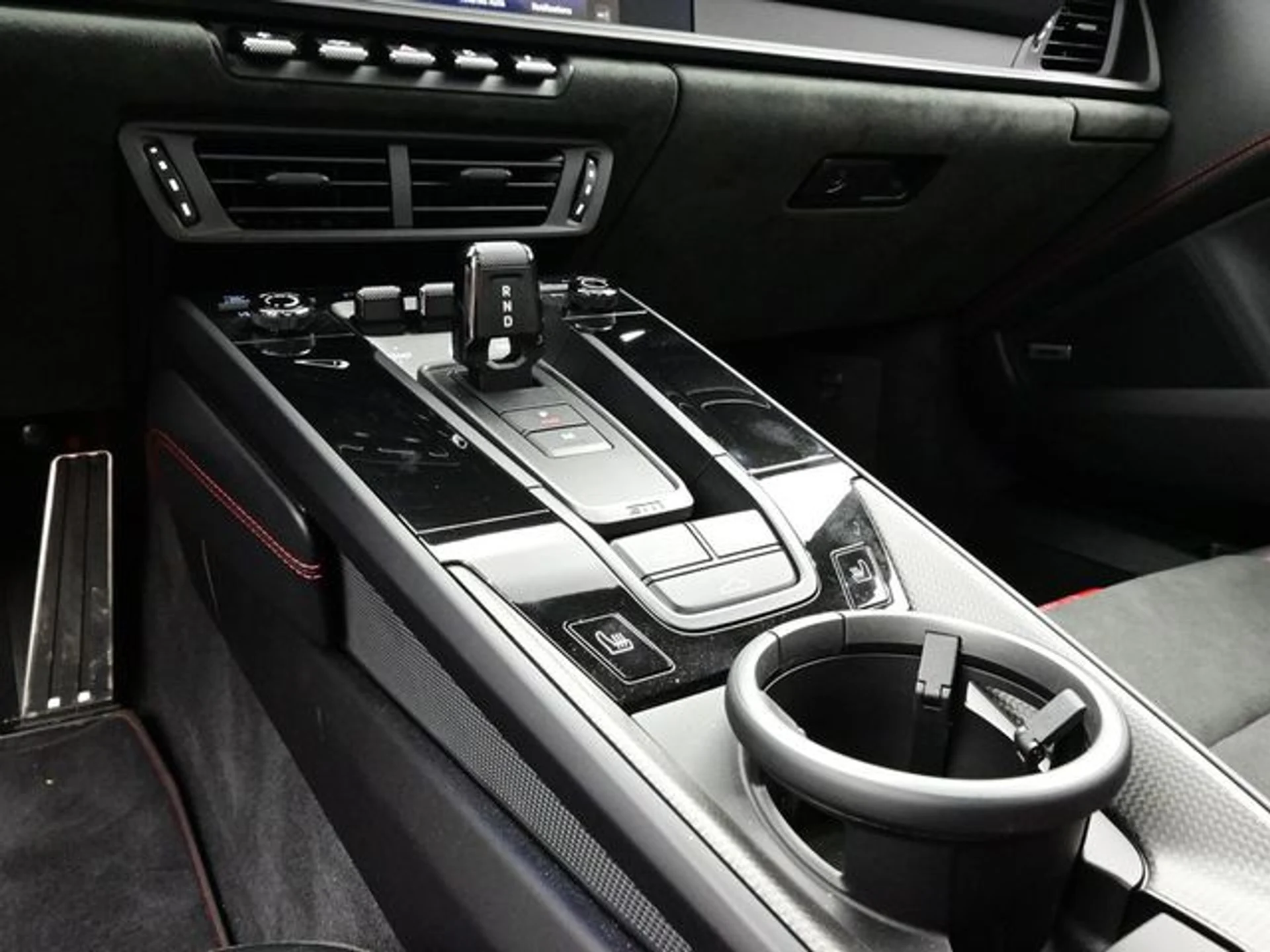 mph010_1970809758_826930d1da5559e6501f32d0a195f3b6x_4405145663