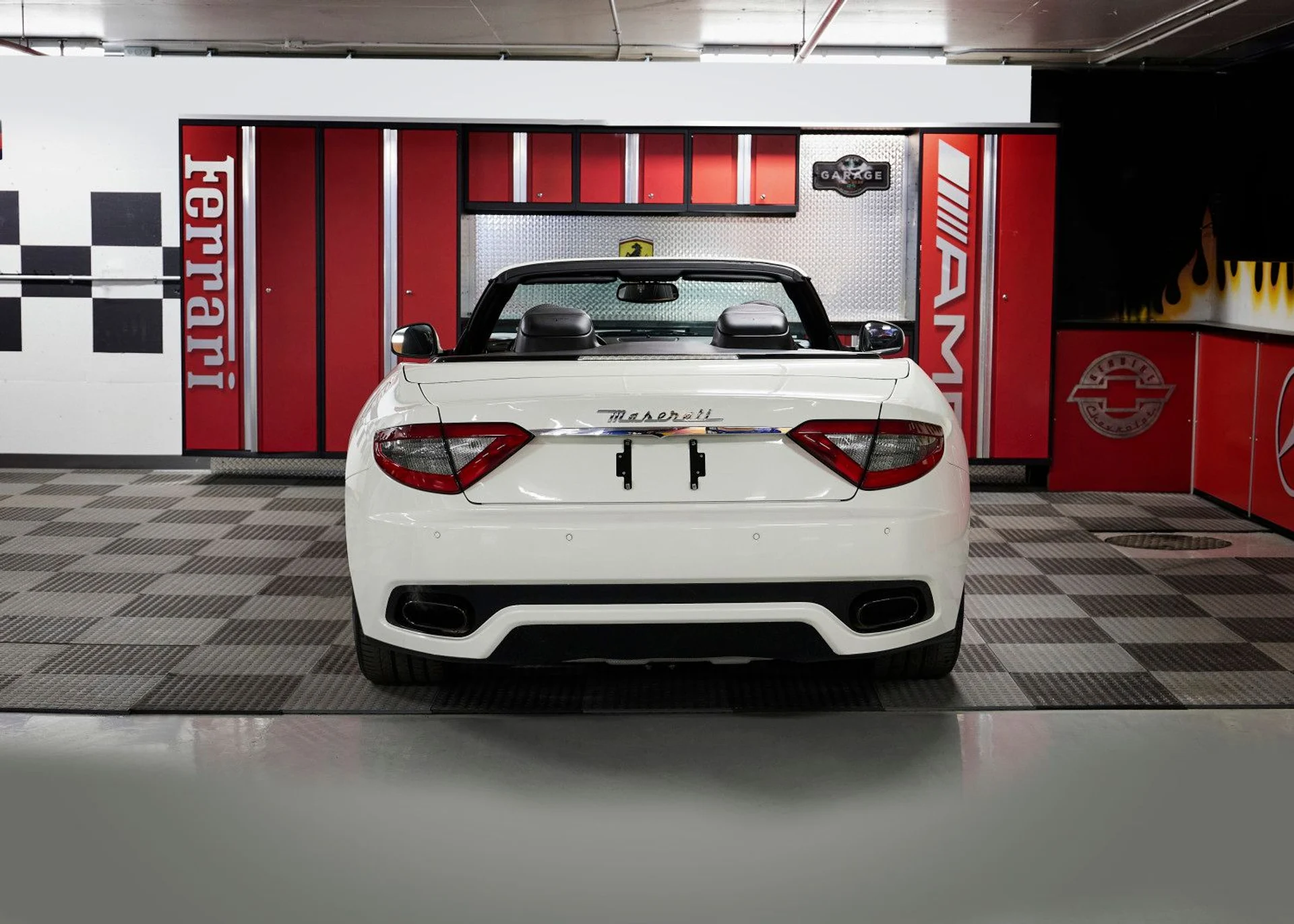 mph010_1978884537_2016_Maserati_Granturismo_9_2fbc9fe959