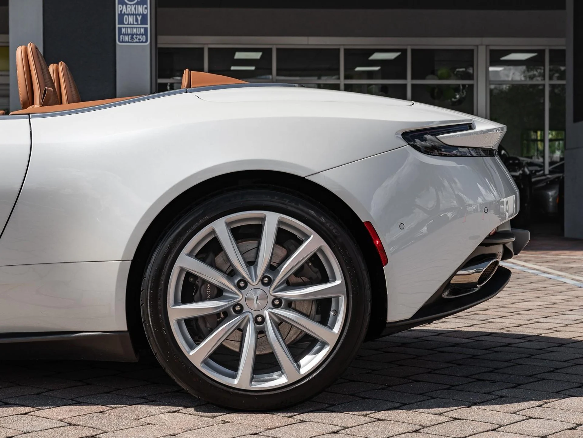 mph010_1982840193_Used_2019_Aston_Martin_DB_11_1760731519_5fb06794a4