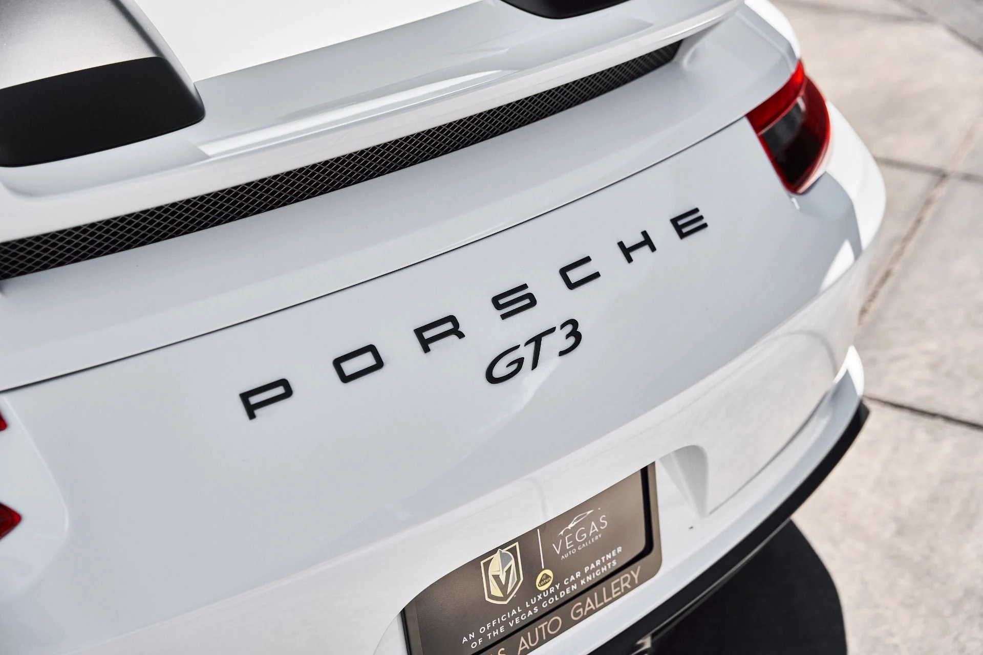 mph010_1994299515_Used_2018_Porsche_911_GT_3_1777749533_93ea9700af