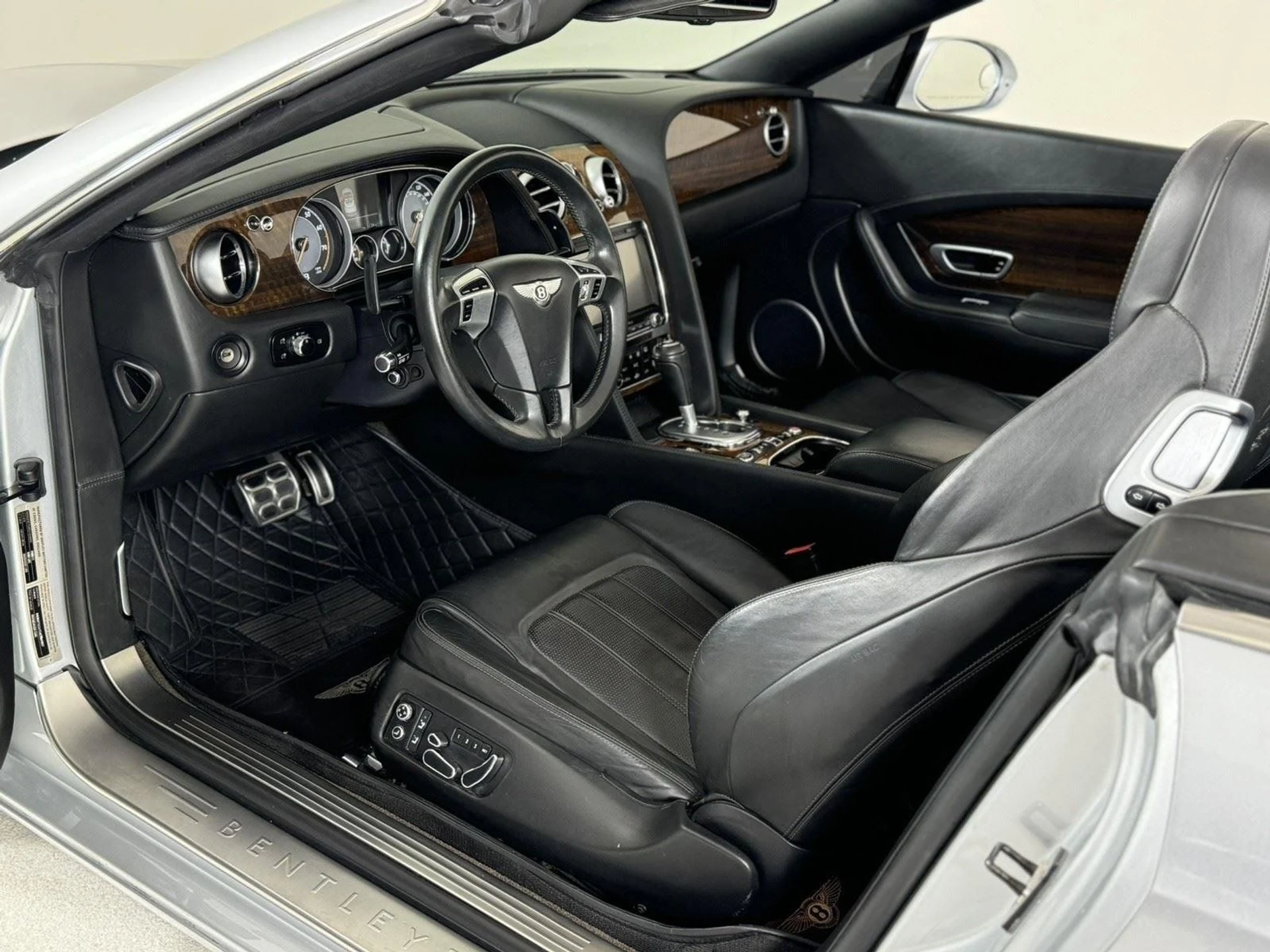 mph010_1996090479_f4dc1e5349954397d90b1801358d4a7f_10cbcaa05a