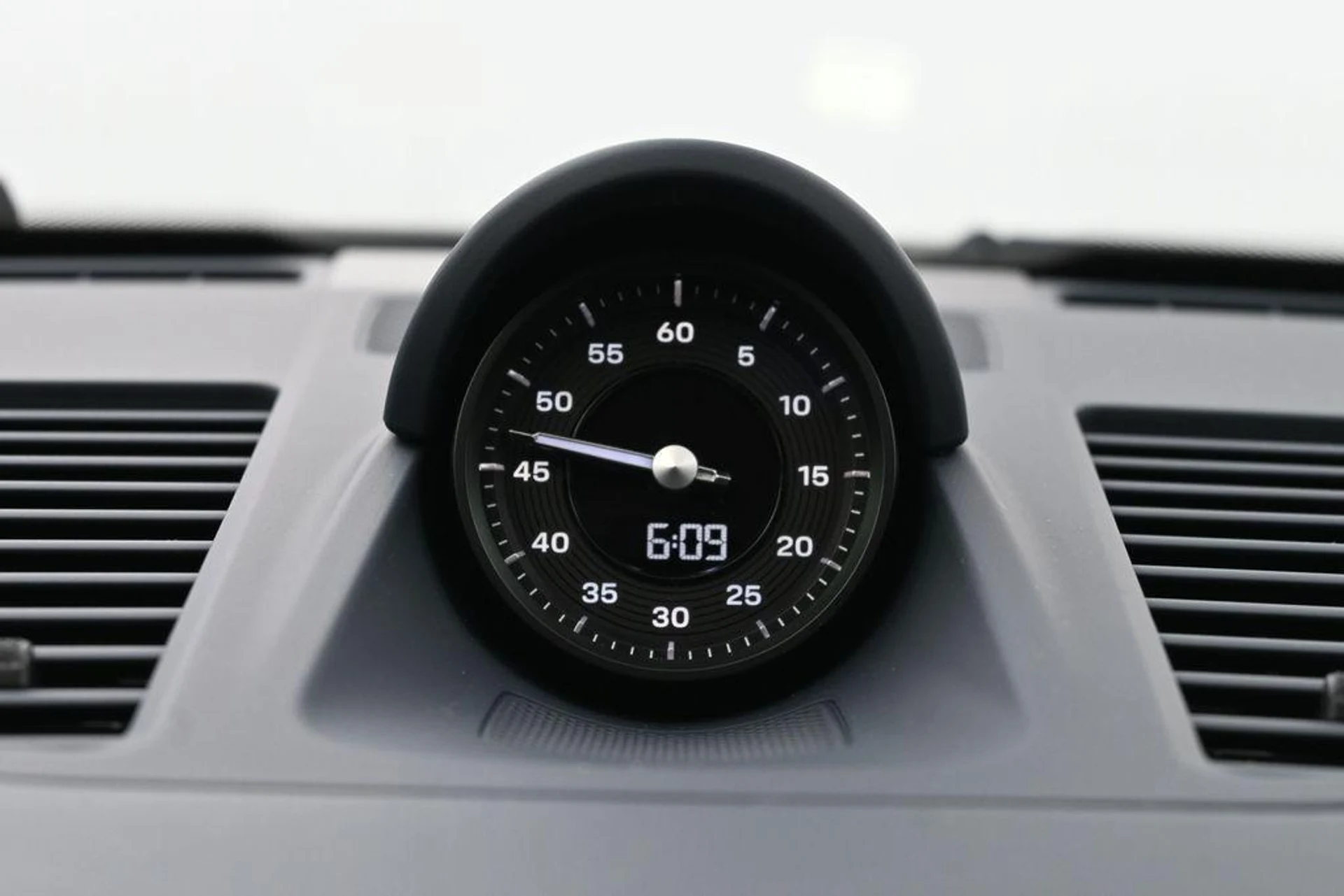 mph010_1996666456_Hyeu0_O43d_S2f92_U4qf_e_OL_Ksvyg_25fe269938