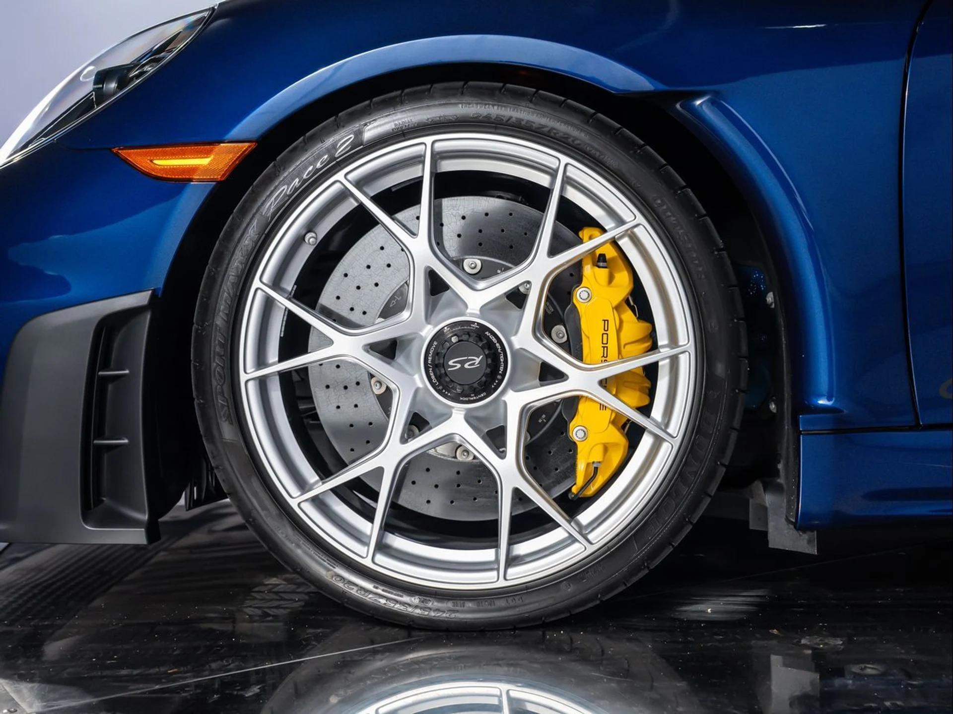 mph010_200349378_3fe1675e2f95e47524e7931576bbc6bb_d55b9a221f