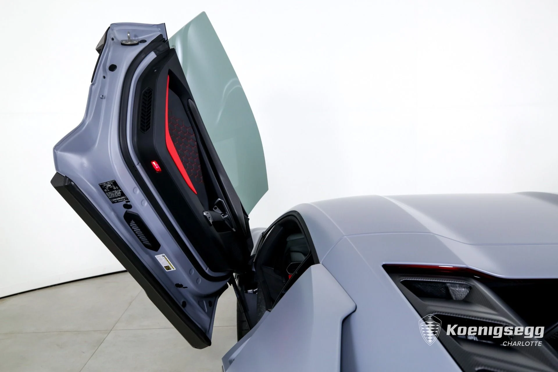 mph010_2014582607_Used_2024_Lamborghini_Revuelto_1740520179_228a722055