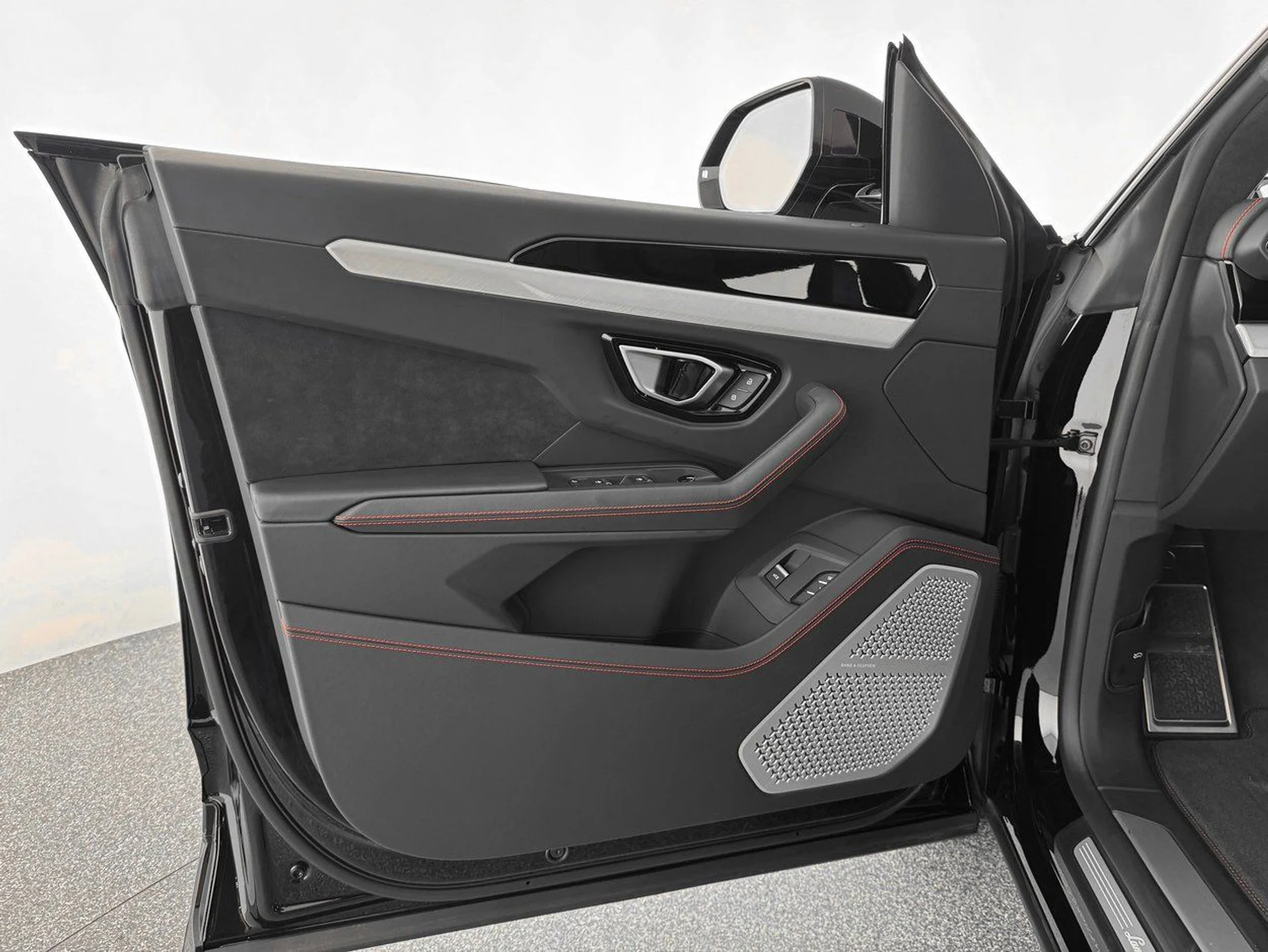 mph010_2015759761_81b3744699181a29cb1d9faa6b8024dex_689573b896