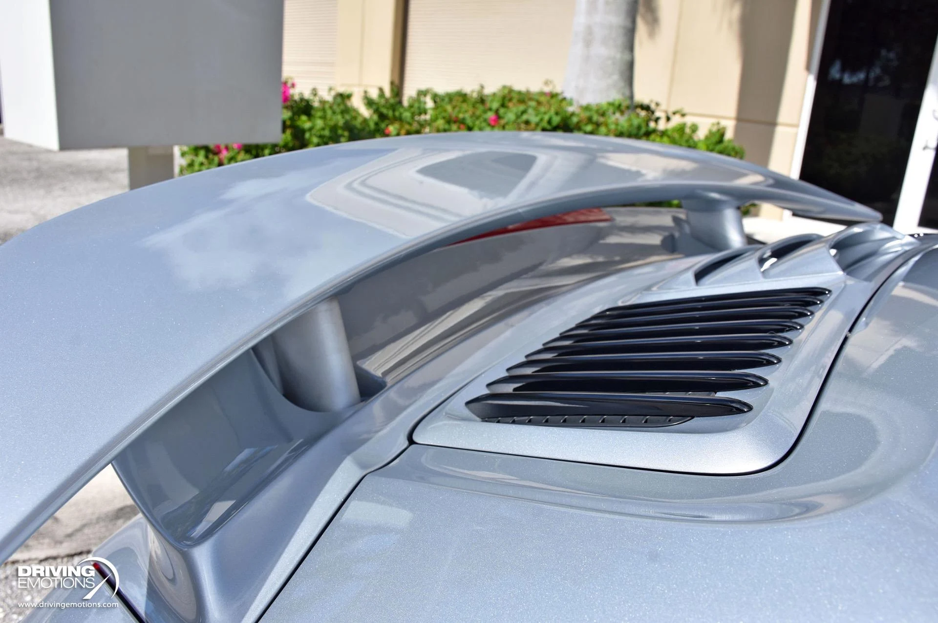 mph010_2021988004_866_p11_l_2749445e4f