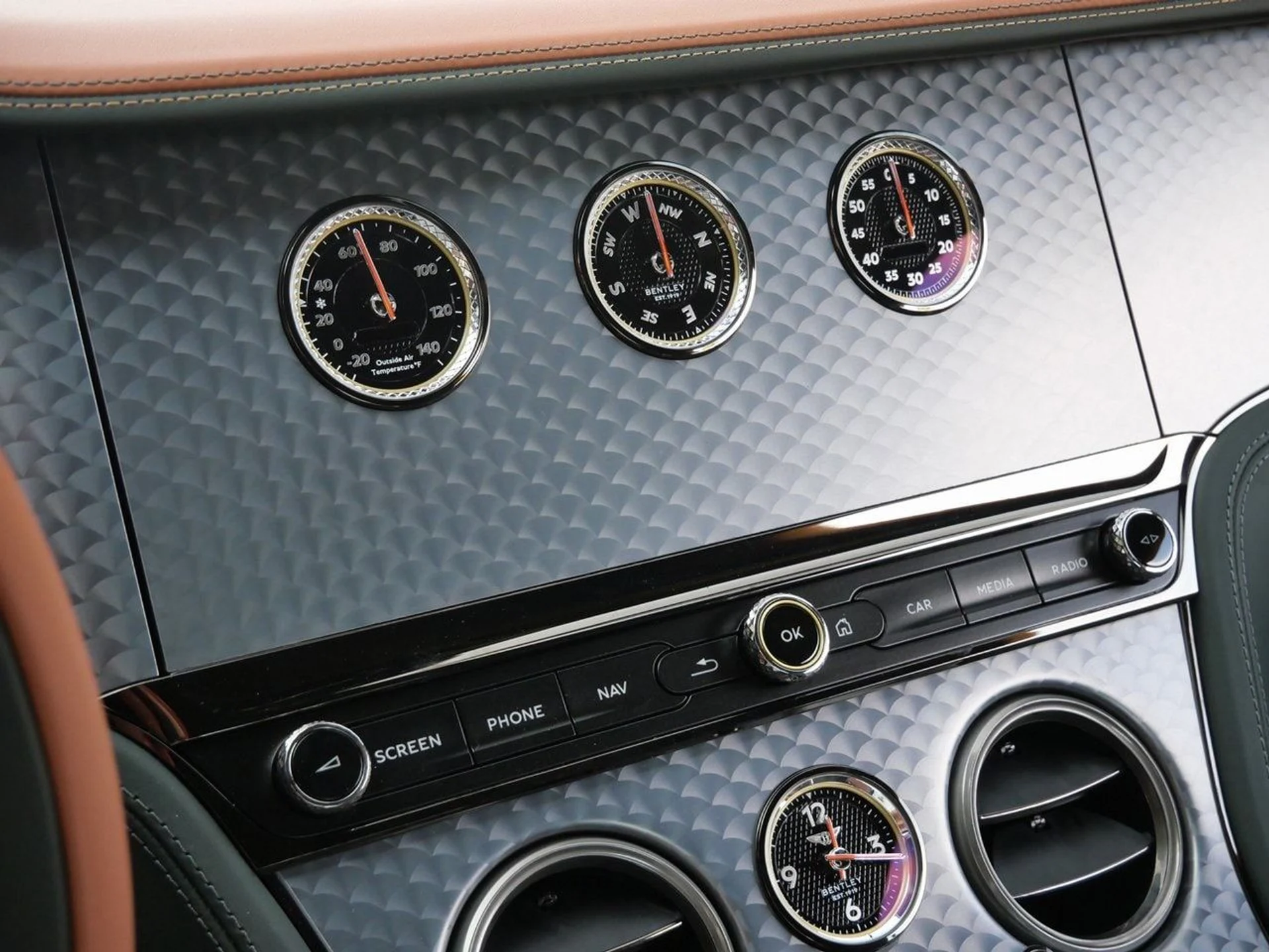 mph010_2031596303_54b977ef3a96fa189bd8080cc1d52346x_c1b79e22c9