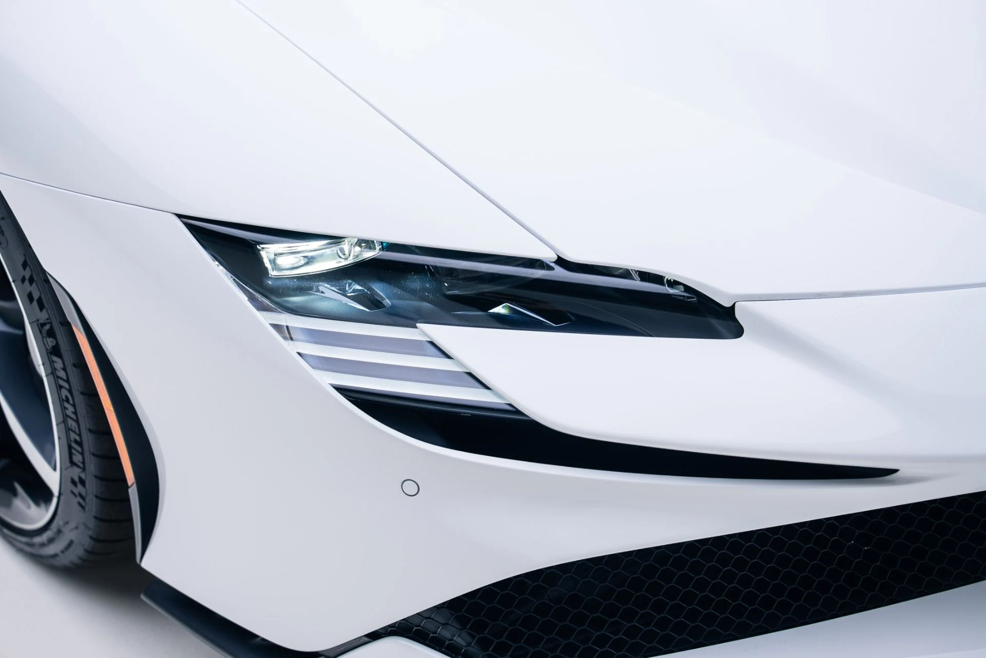 mph010_2036790136_Used_2024_Ferrari_SF_90_Spider_1764978674_09d79a3a82