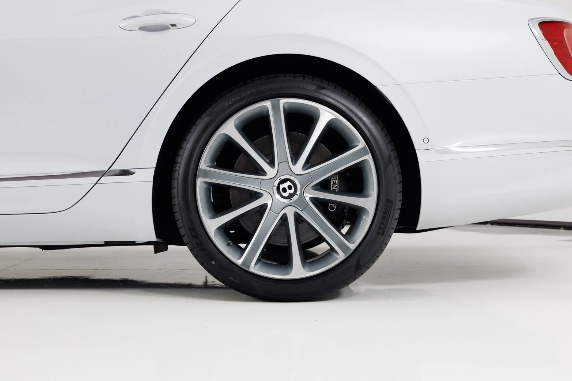 mph010_2038069349_Used_2020_Bentley_Flying_Spur_W12_1776899546_6ff385754c