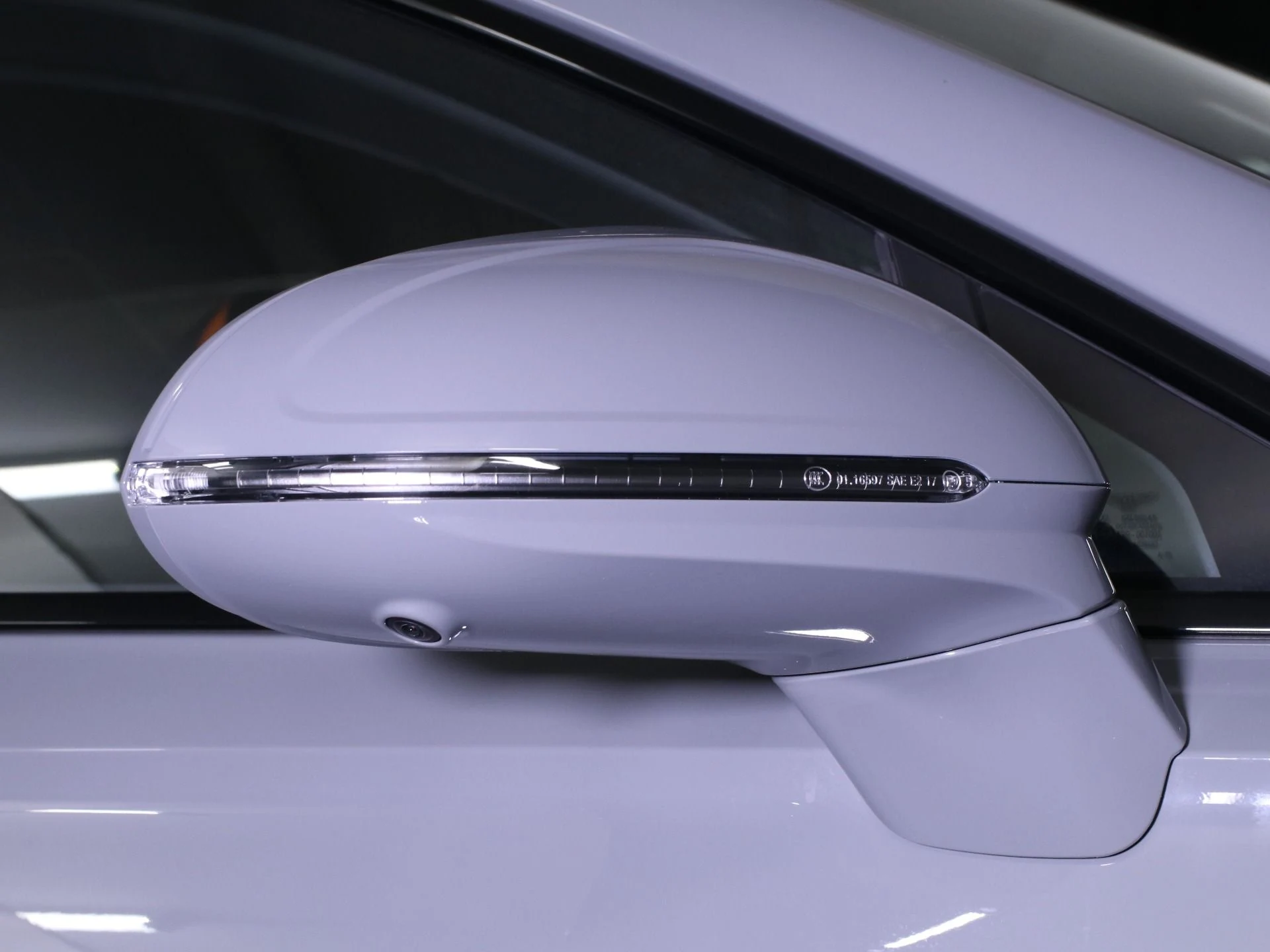 mph010_2048682722_New_2025_Bentley_Flying_Spur_Speed_1756397611_acafeb43dd