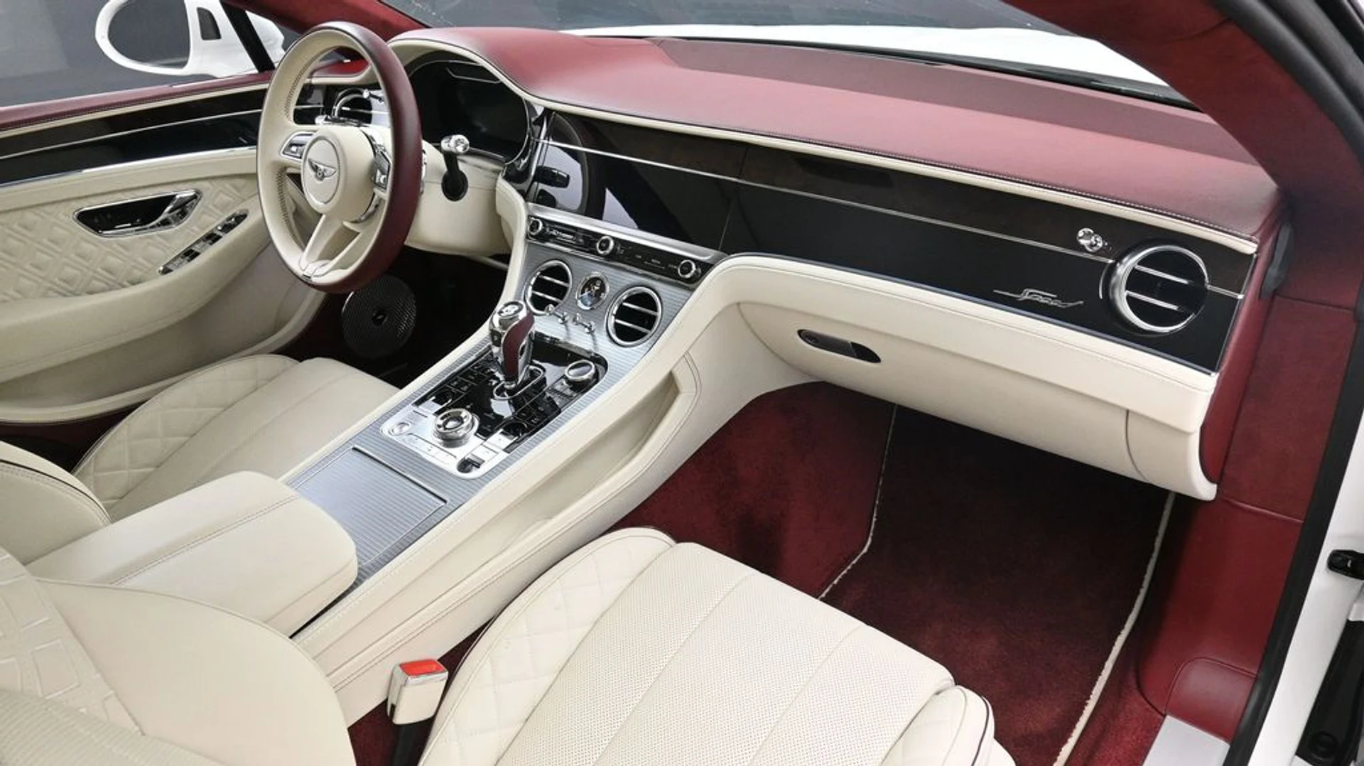 mph010_2049345140_f3682a5c8c15089d09dade2a6cdac8c6x_4ddc94f1b3