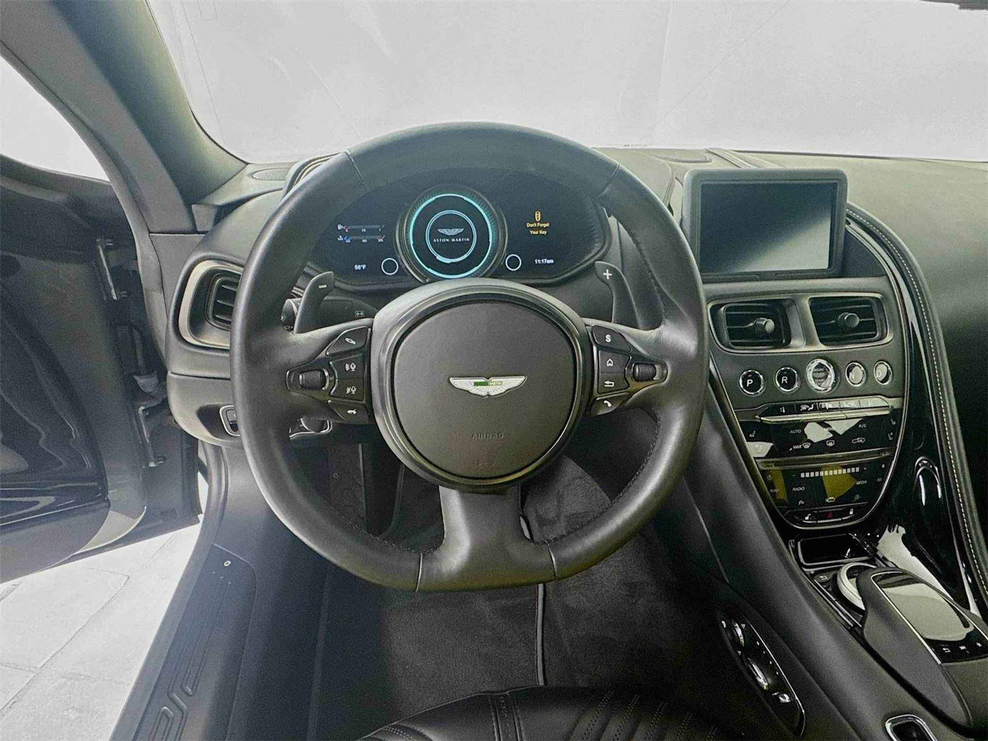 mph010_2050981166_14b8496d49a6e24a064bd79dd1610724x_eee779a5fd