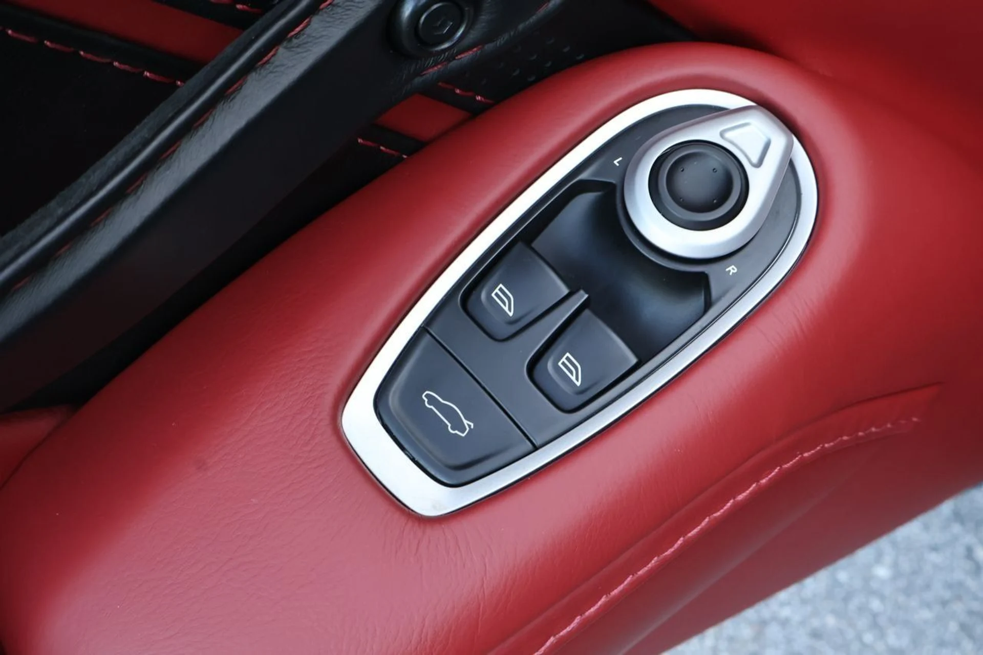 mph010_2053157785_11_753a2bf27d