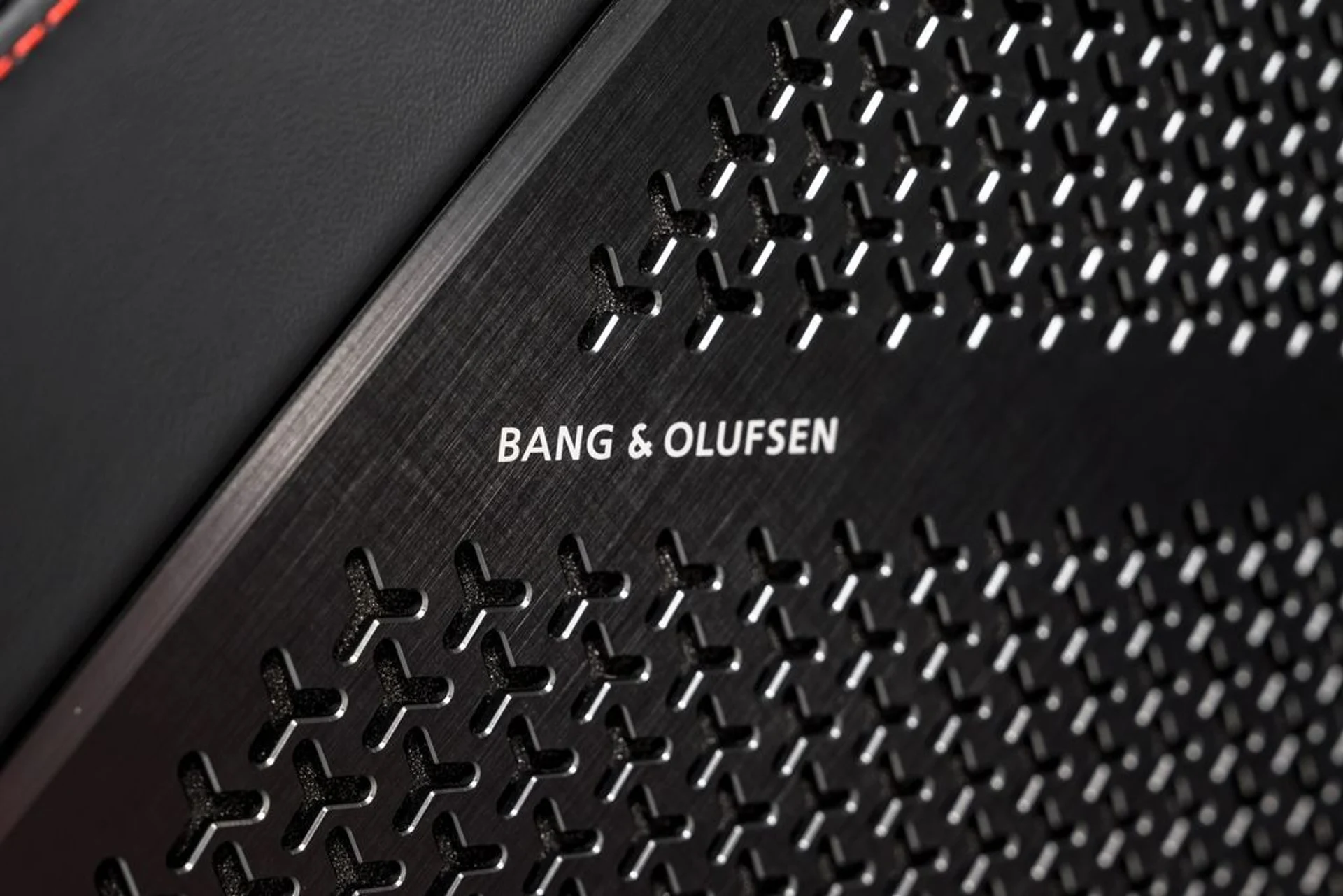 mph010_2055123069_ec9af5c819e07870ef473963e2afcdb1x_41d025181a