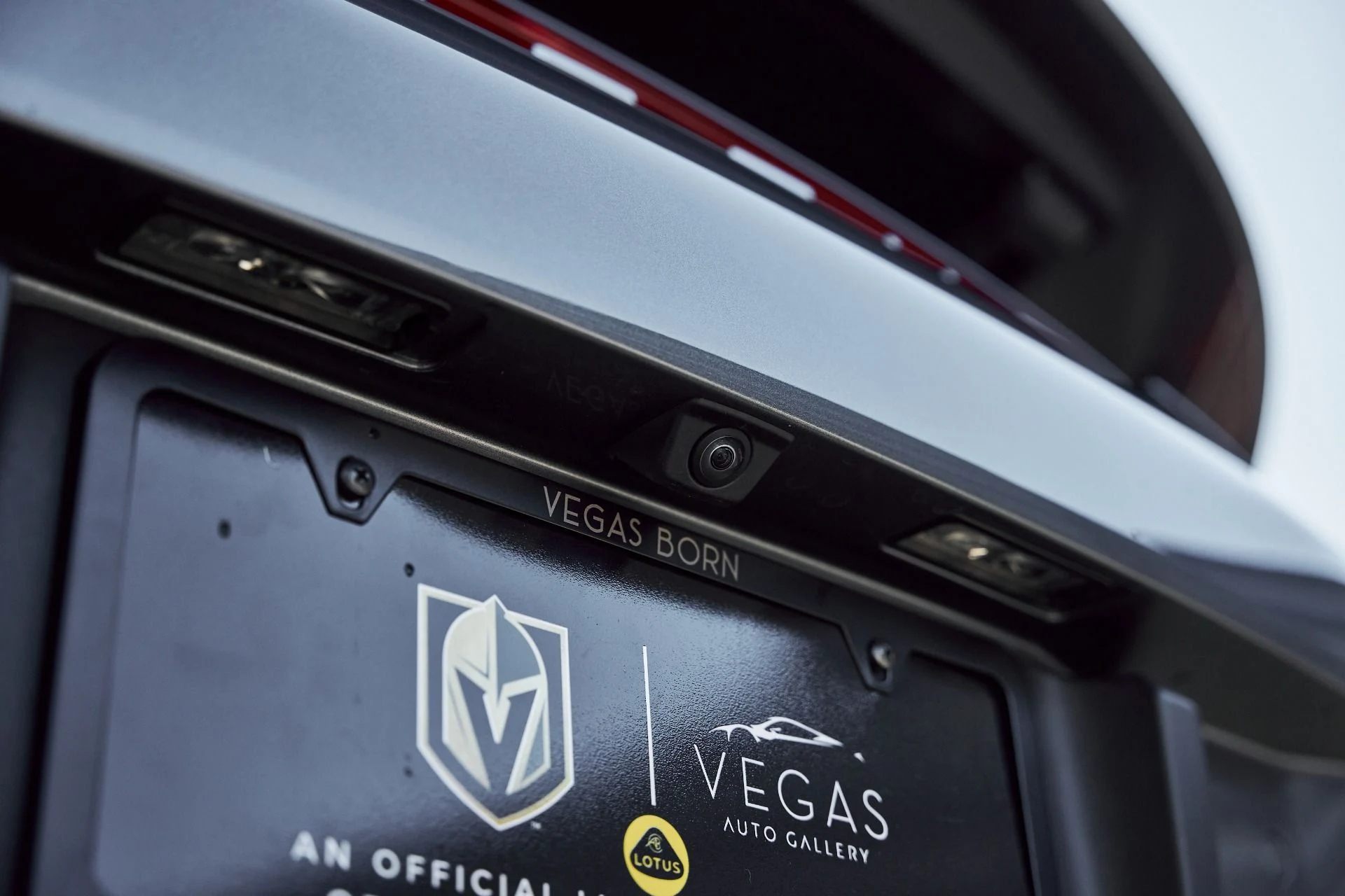 mph010_2060559066_Used_2025_Porsche_911_Carrera_1768012308_49c48ccbc4