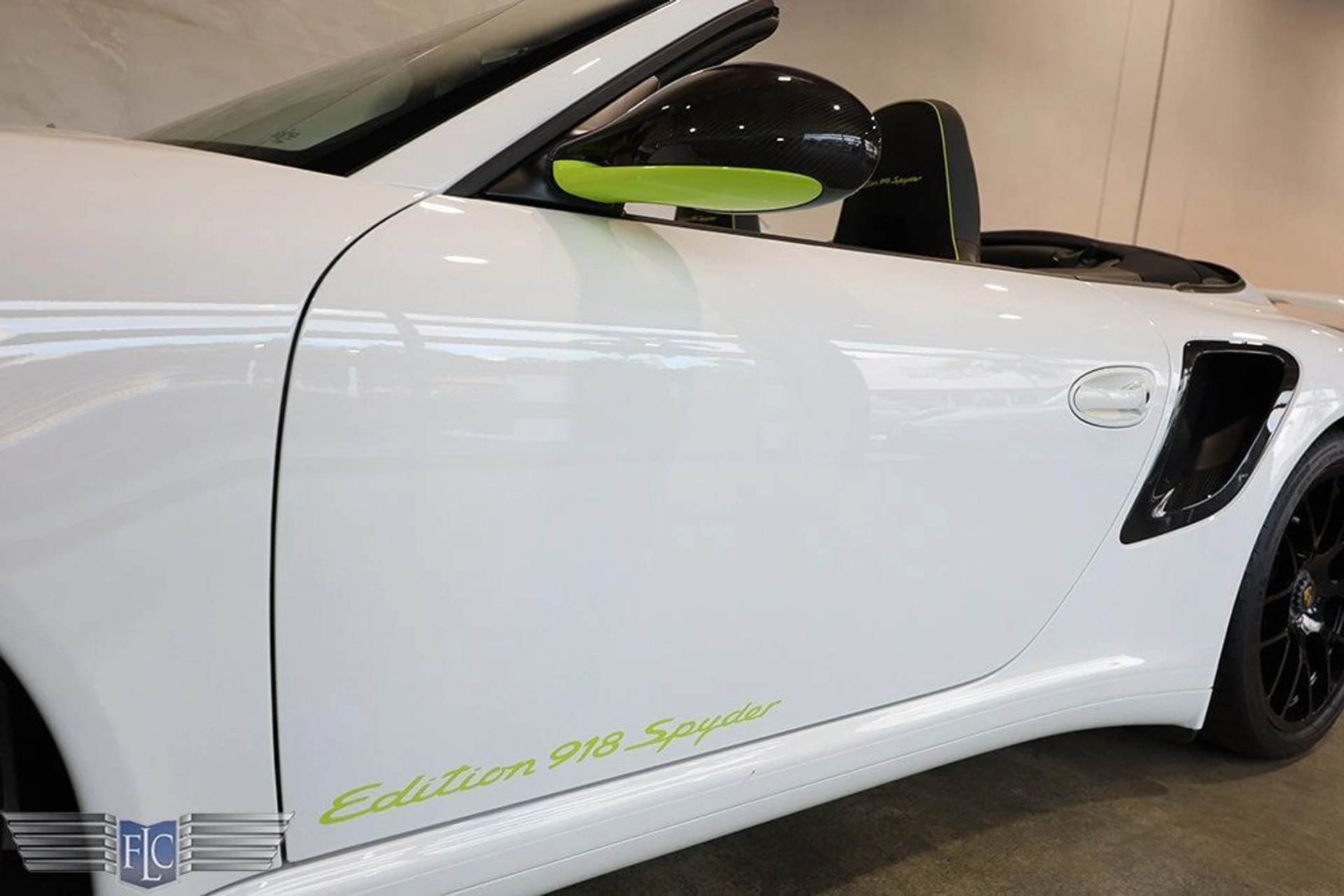 mph010_20632333_used_2012_porsche_911_turbocabriolet_9689_23013530_11_1024_46eb61ada4