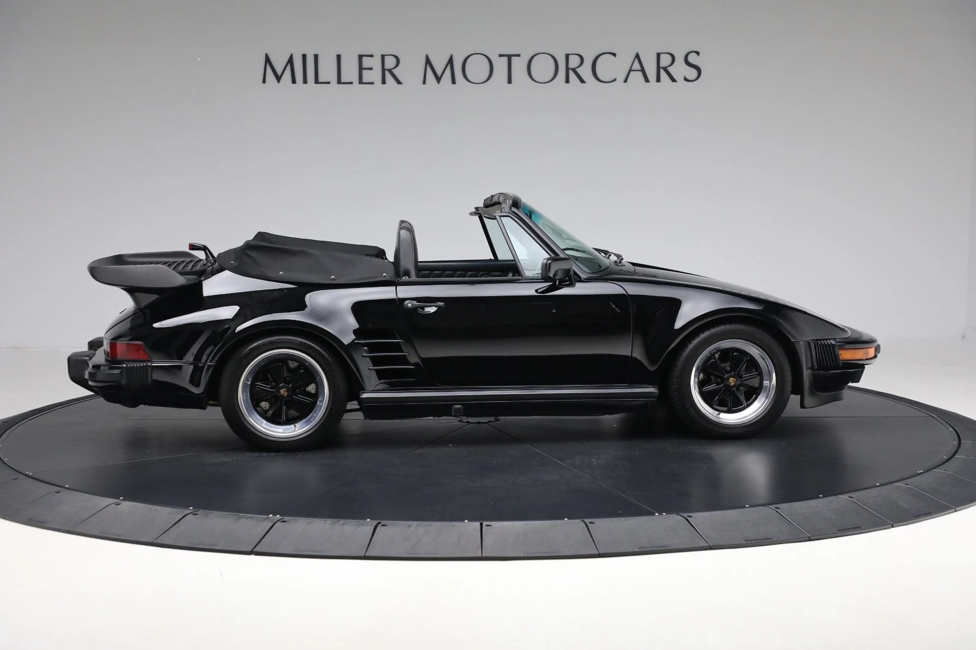 mph010_2063869814_Used_1989_Porsche_911_Carrera_Turbo_41941238ab