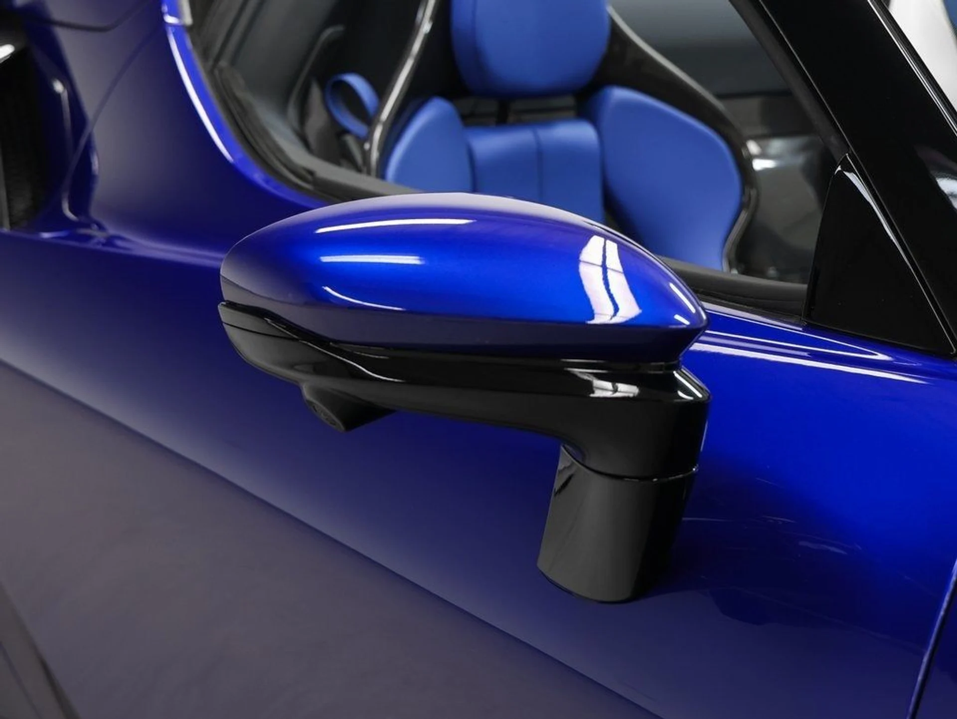 mph010_2064762240_11_c62efbccde