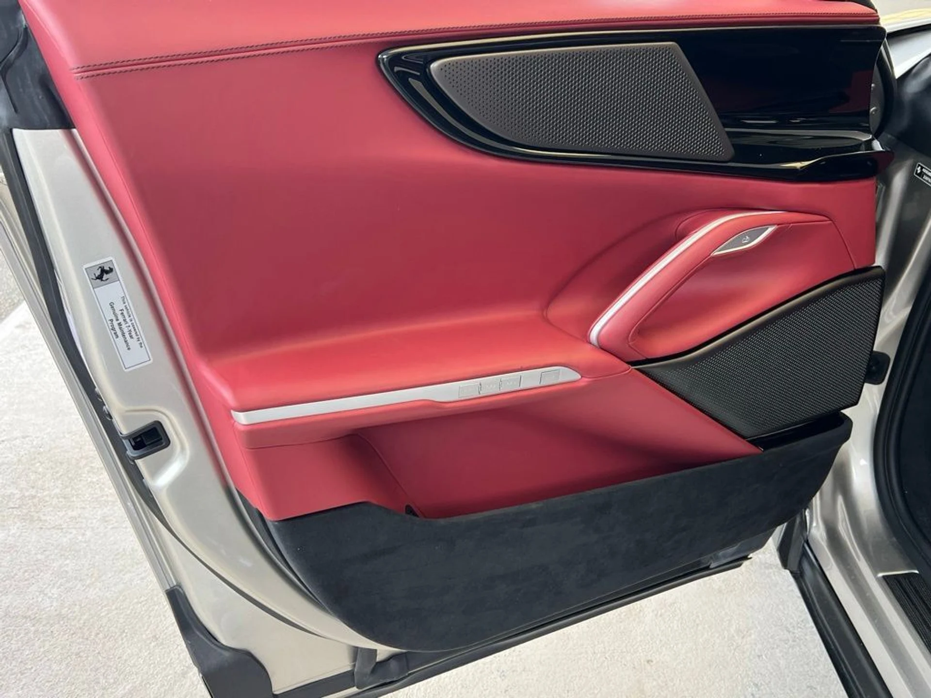 mph010_2069196603_yllzsvoctdj0qx9fdnb9m1npxsy4_3f303b8e1a