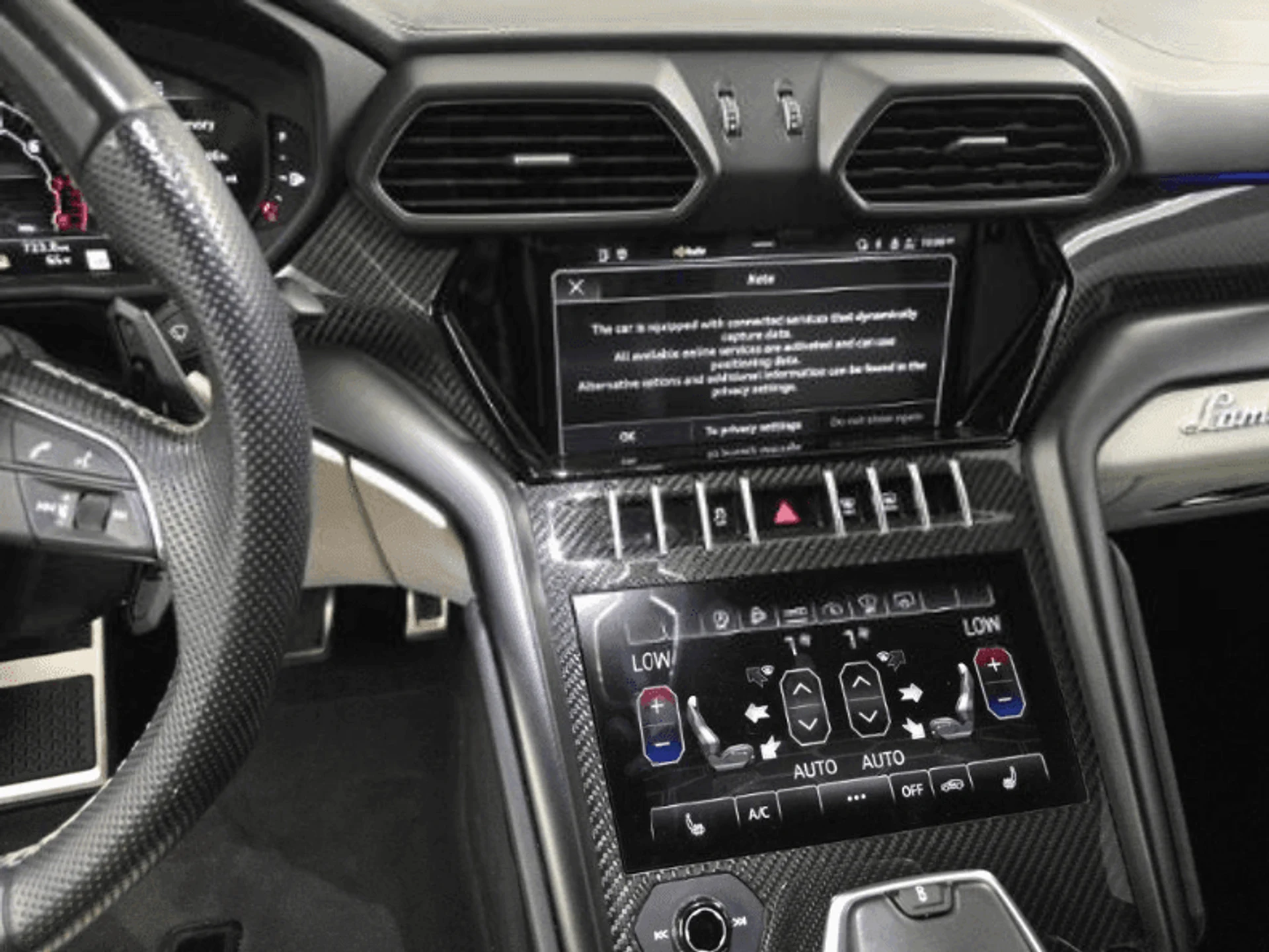 mph010_2074539421_0258d23ba37f8741bbf6e50f5b065e2b_8c758ac916