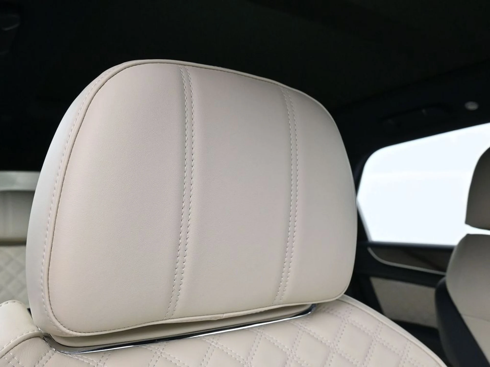 mph010_2075653557_61e3cec8775a117aa5168f1ef3e1b202x_d93a5e80f8