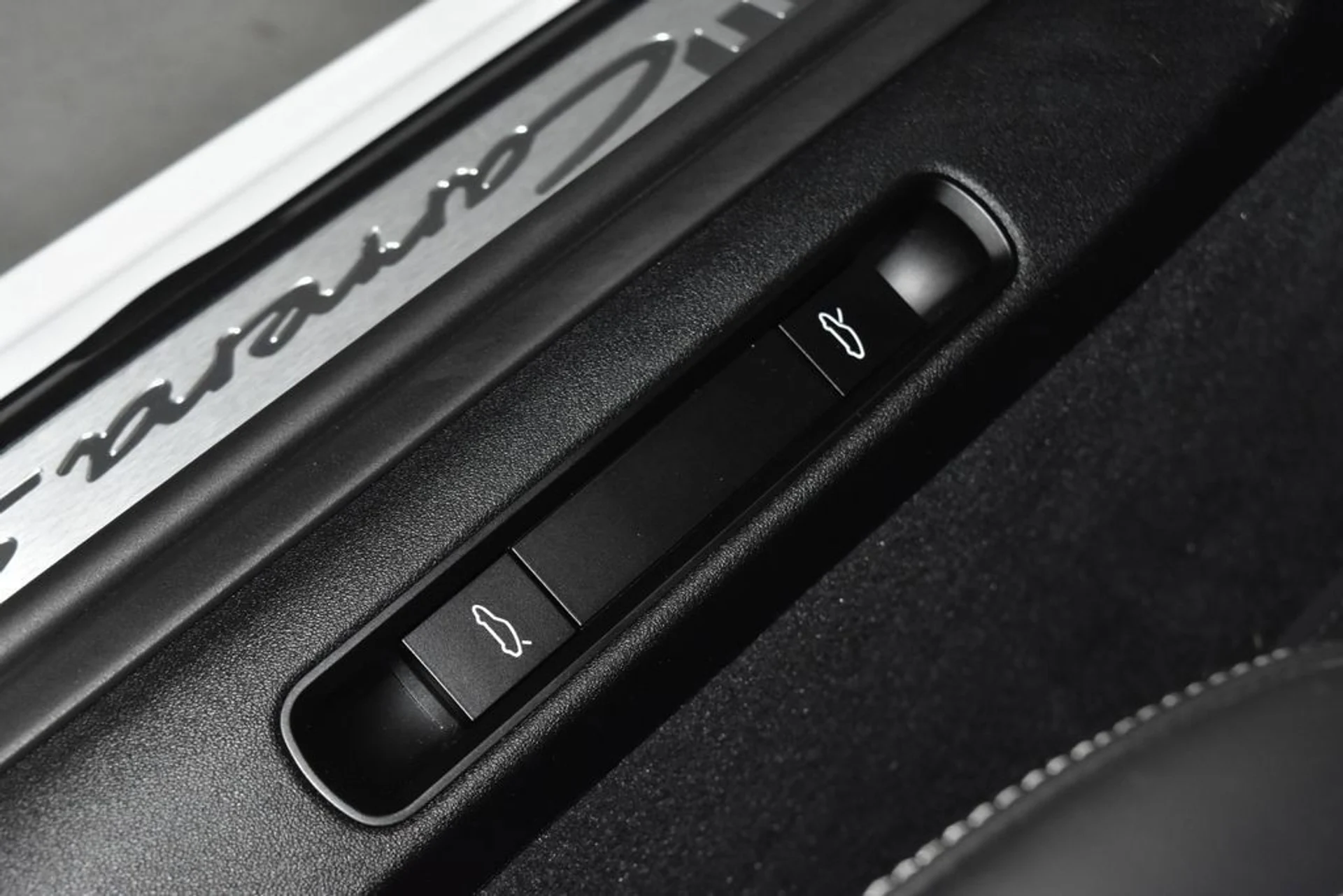 mph010_2076195018_df7b42e00a8bd6dcd563703669dd4ce4x_66fbdd063a