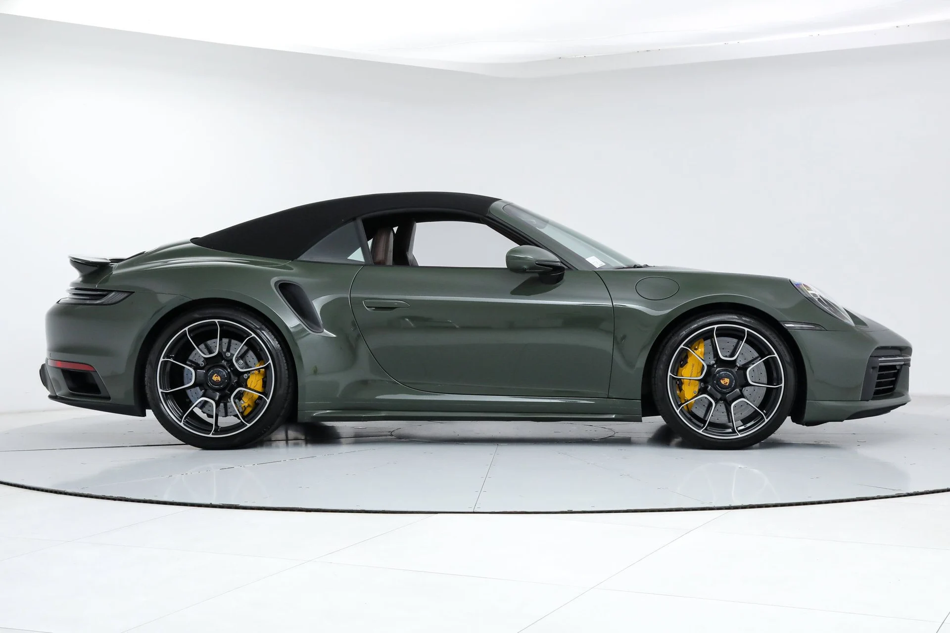 mph010_207658005_9c6921c9f6bf6b5201404ac18077726b_6512a8ed71